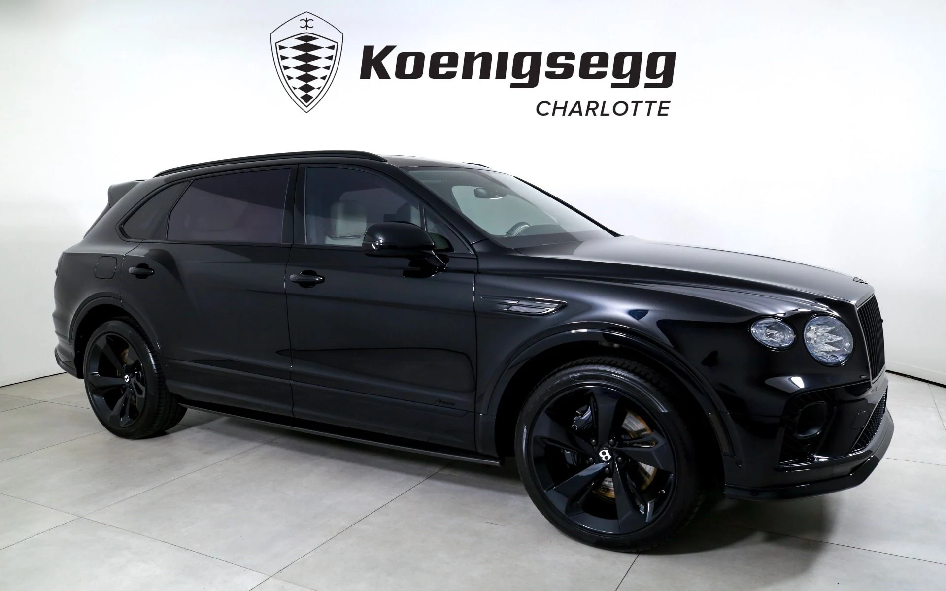 mph000_2412809783_Used_2023_Bentley_Bentayga_EWB_Azure_V8_1782836128_15f0e8b7f0