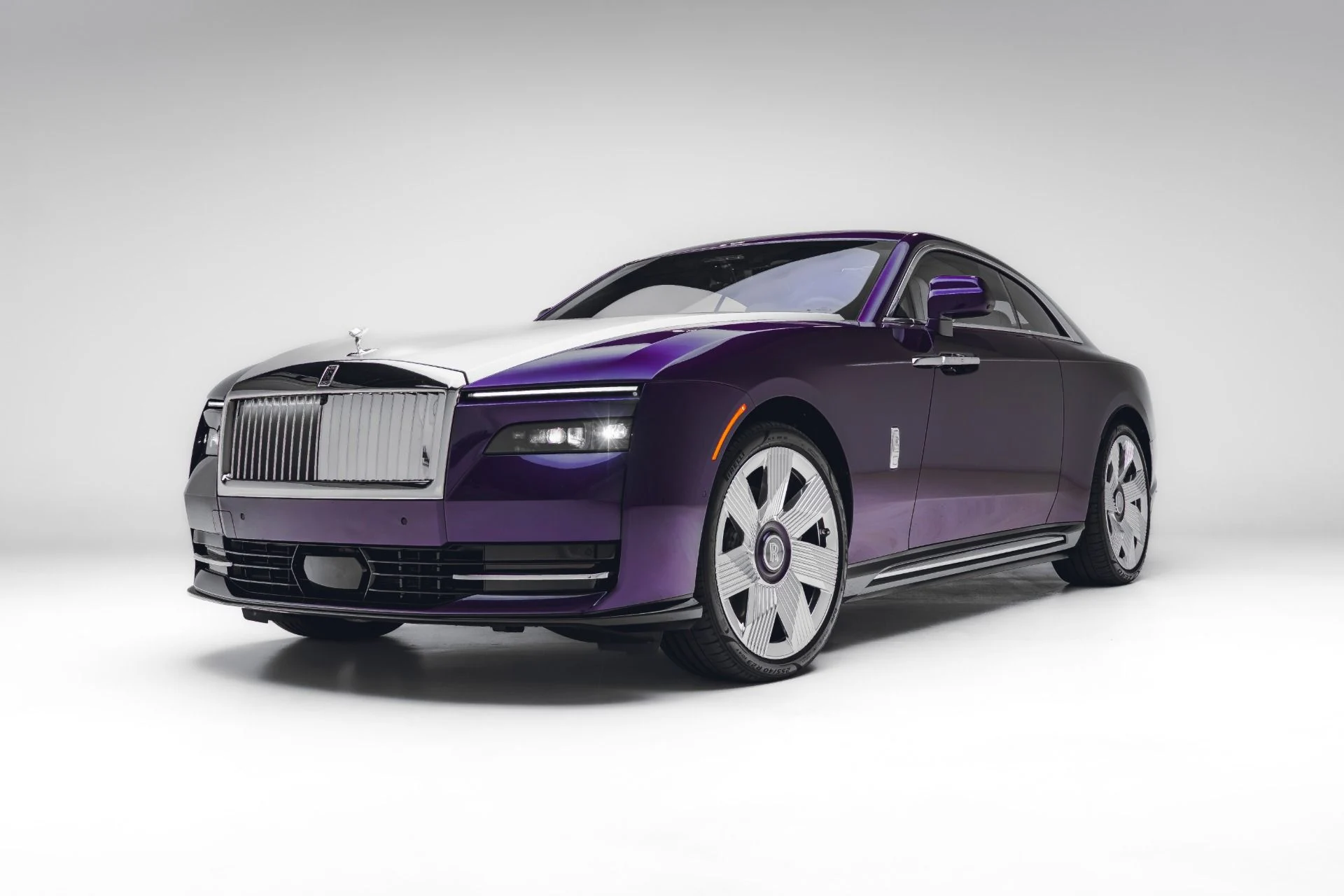 mph000_2416817873_Used_2024_Rolls_Royce_Spectre_1781798703_415f1a984d