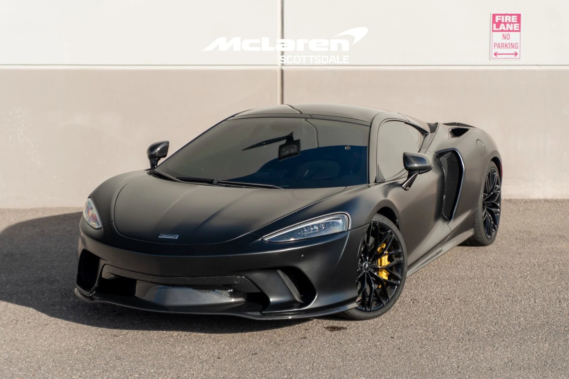 mph000_2436069394_Used_2023_MCLAREN_GT_1766275296_b0b9435ab5