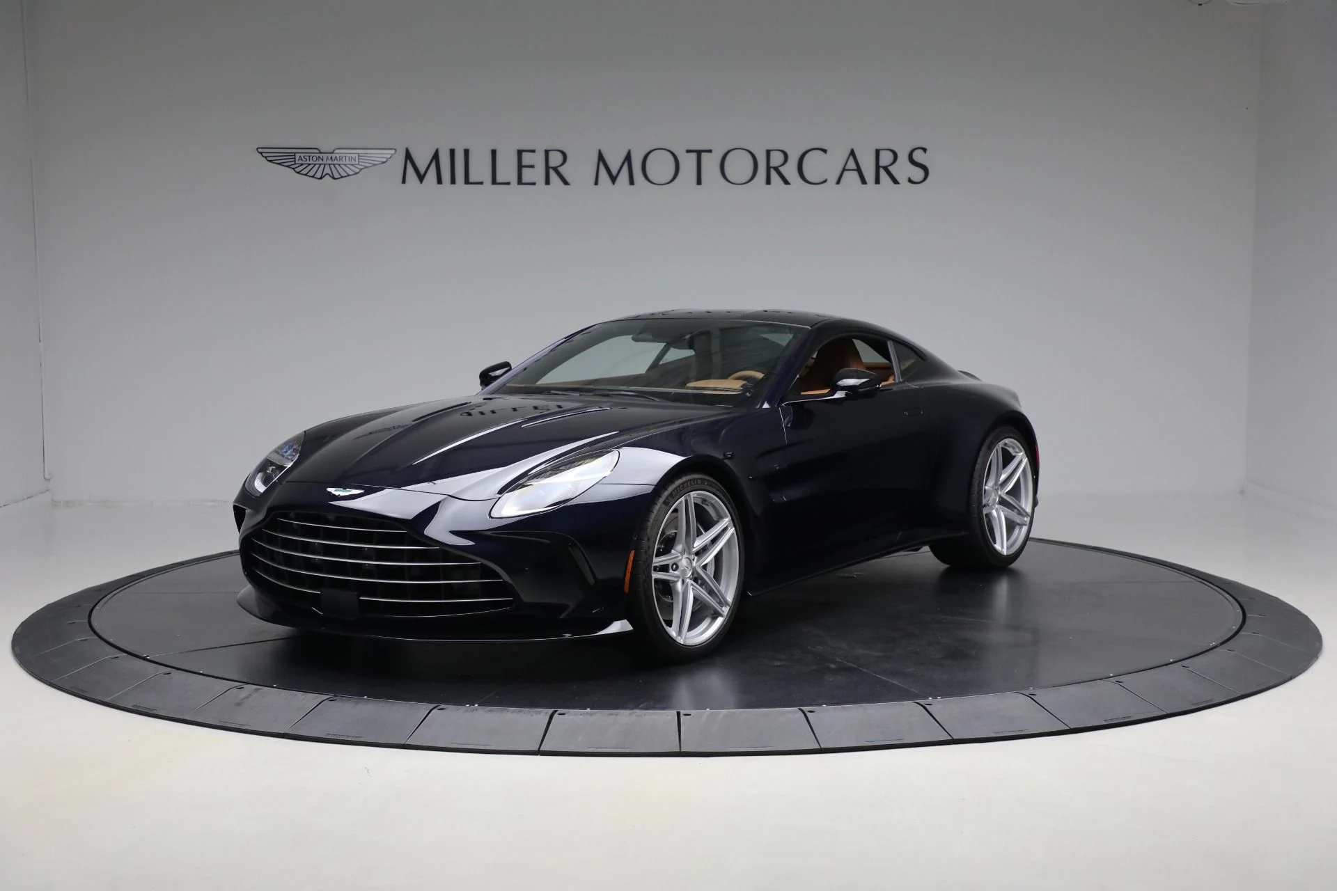 mph000_246548185_New_2026_Aston_Martin_Vantage_83e590b736