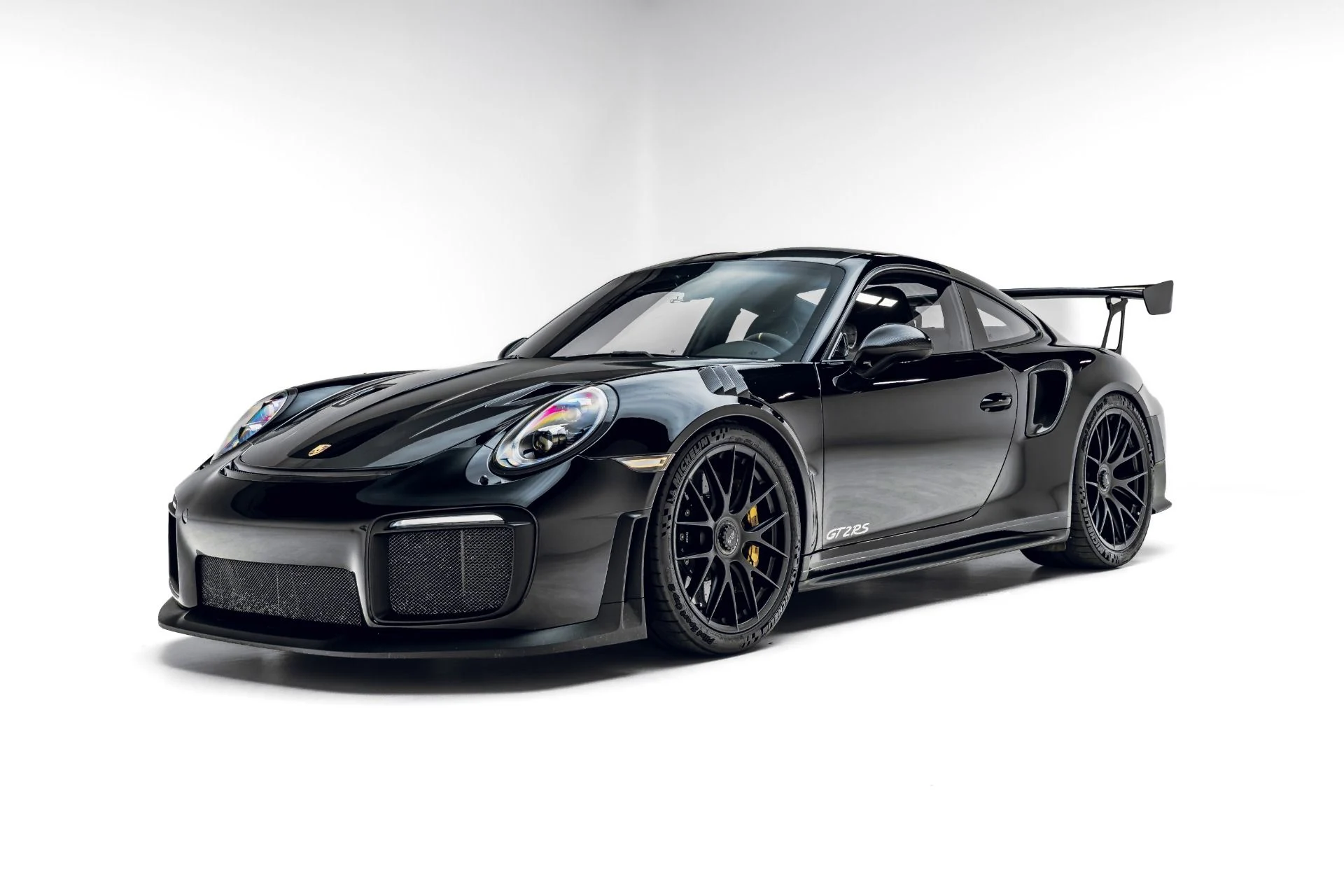 mph000_2467458292_Used_2018_Porsche_911_GT_2_RS_1783012700_9bbb1c6b3b
