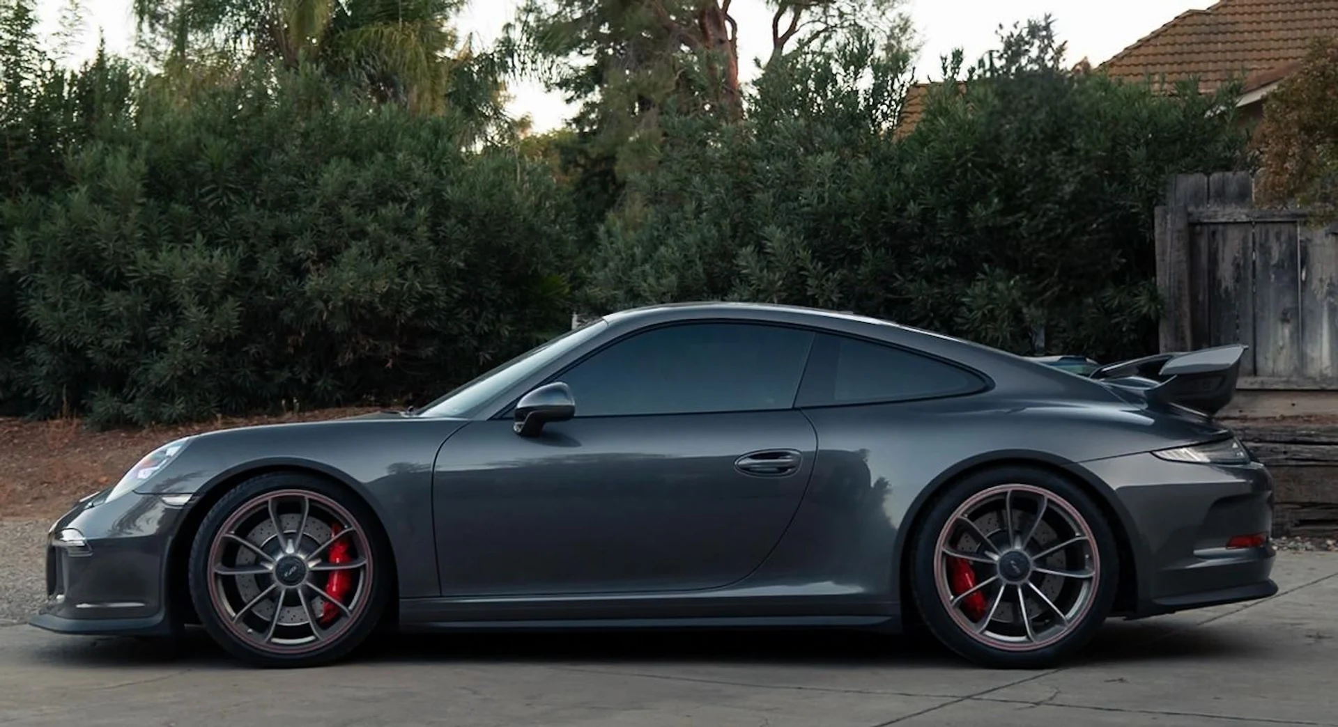 mph000_2469237756_Used_2014_Porsche_911_GT_3_1792625836_13f0526352
