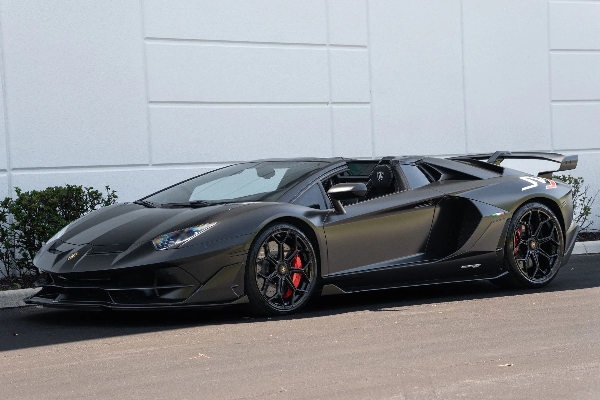 mph000_2472824864_Used_2020_Lamborghini_Aventador_LP_770_4_SVJ_Roadster_1781235752_6d63b23de6