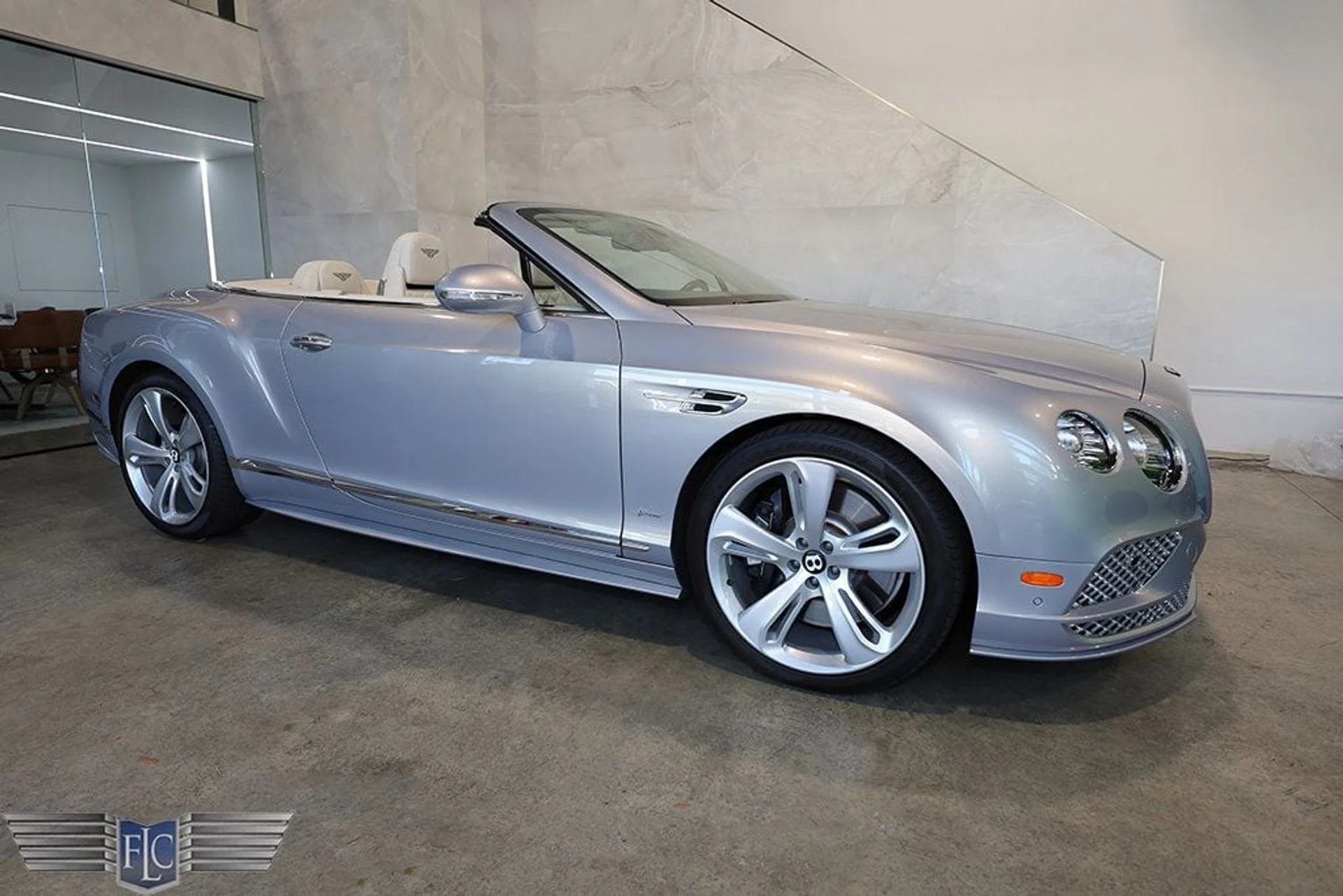 mph000_2486144110_used_2017_bentley_continental_gtspeedconvertible_9689_22985658_1_1024_84dbd355da
