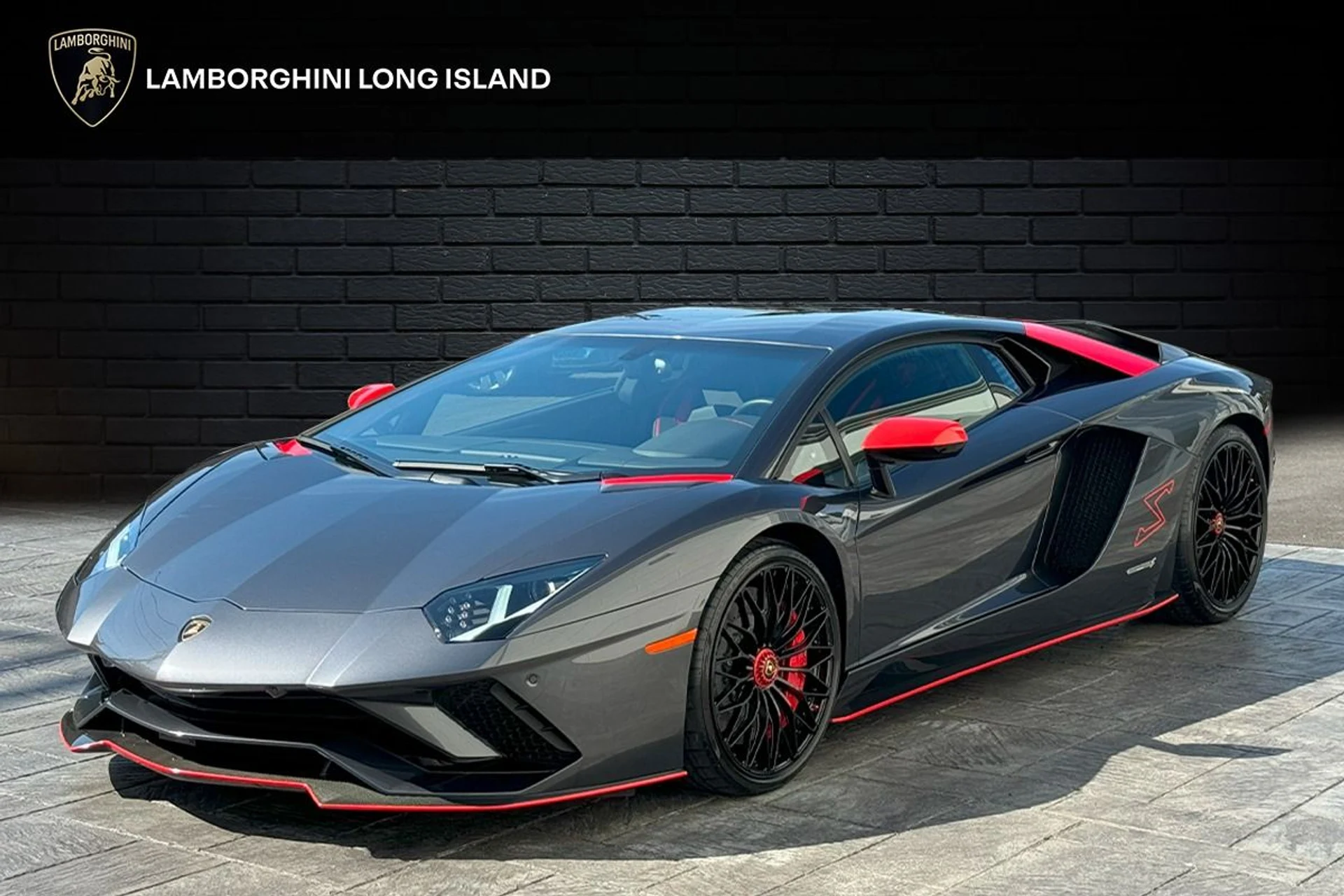 mph000_2511908463_Used_2018_Lamborghini_Aventador_S_LP_740_4_S_1743428541_1729f9a7ea
