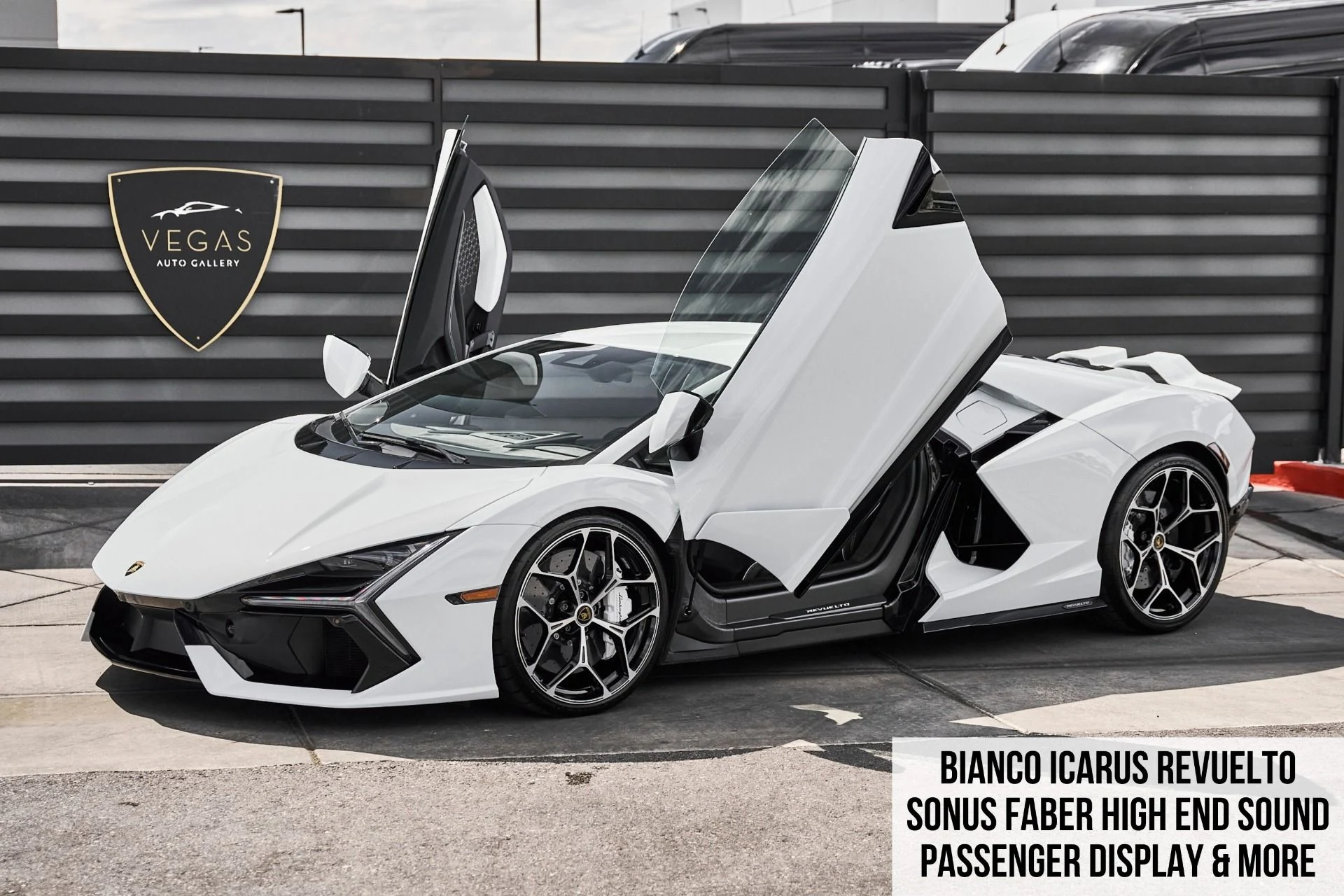 mph000_2527056273_Used_2026_Lamborghini_Revuelto_Base_1777078343_6fea12f8f4