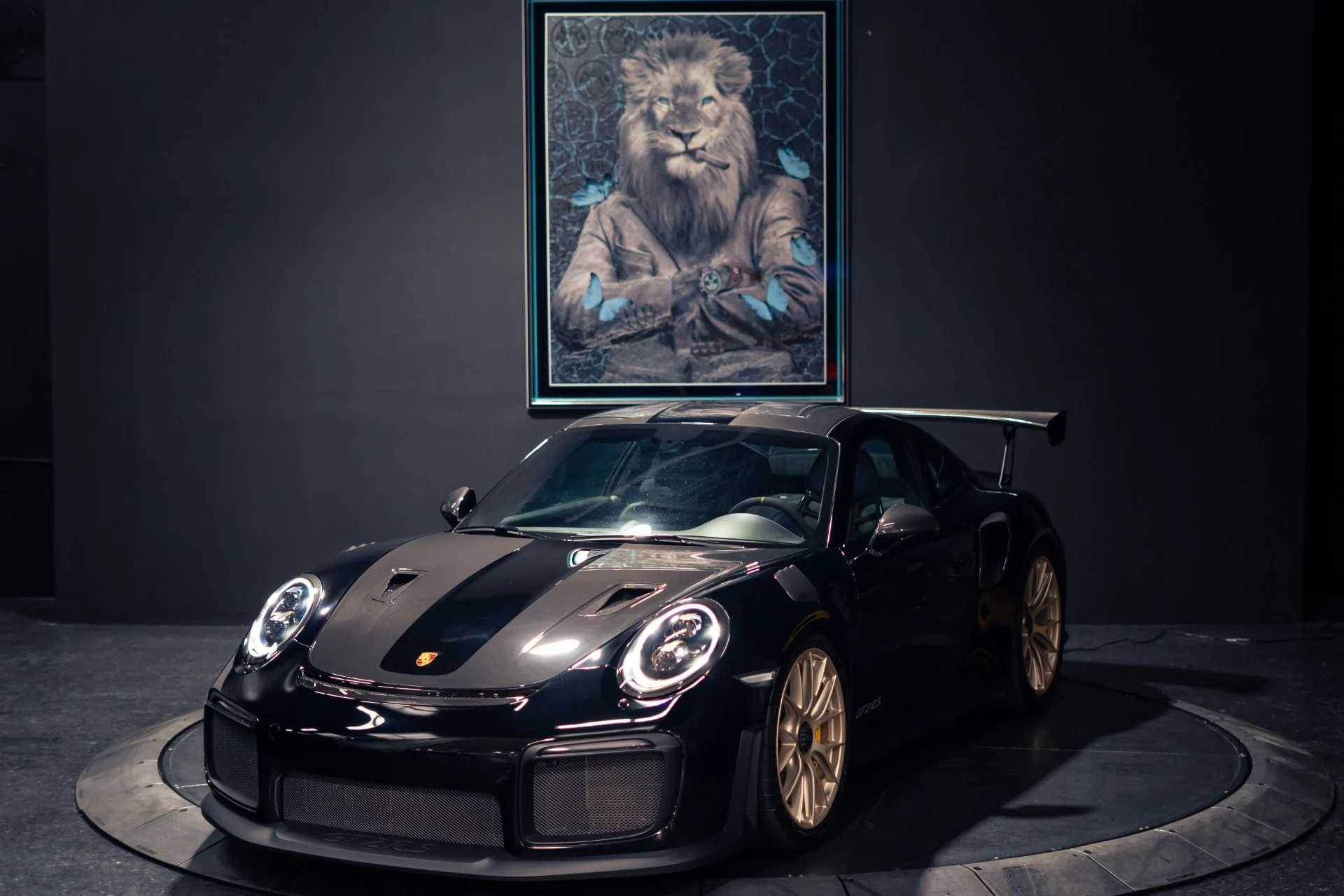 mph000_2527978401_Used_2018_Porsche_911_GT_2_RS_Weissach_Pack_Mag_Wheels_1781559200_583701383a