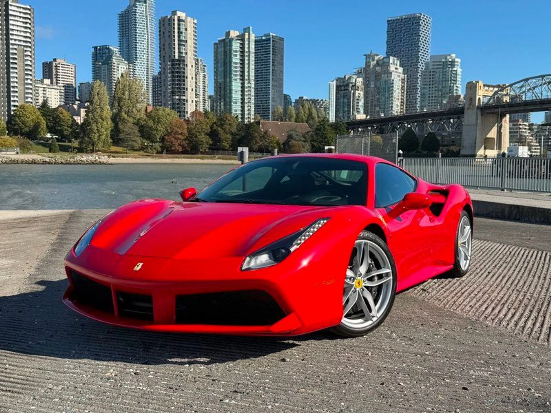 mph000_254090035_39332764_05453_2018_ferrari_488_gtb_001_2dbbcc6f35