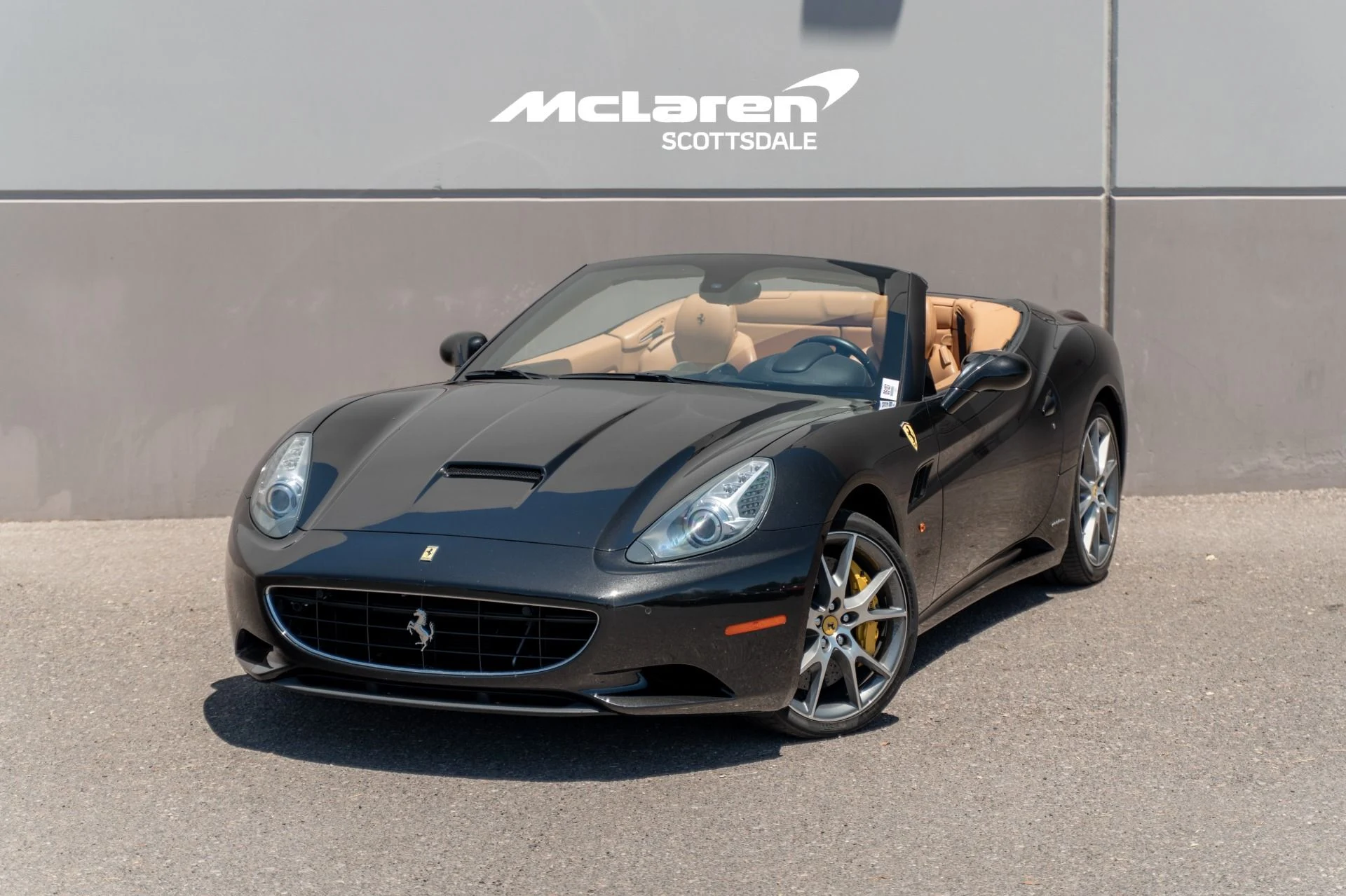 mph000_254261457_Used_2014_FERRARI_CALIFORNIA_1784916394_29d3f8af24