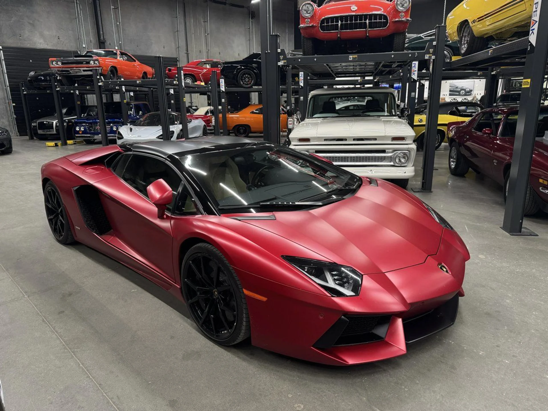 mph000_2543424057_lamborghini_aventador_2016_0bfbd66f0f