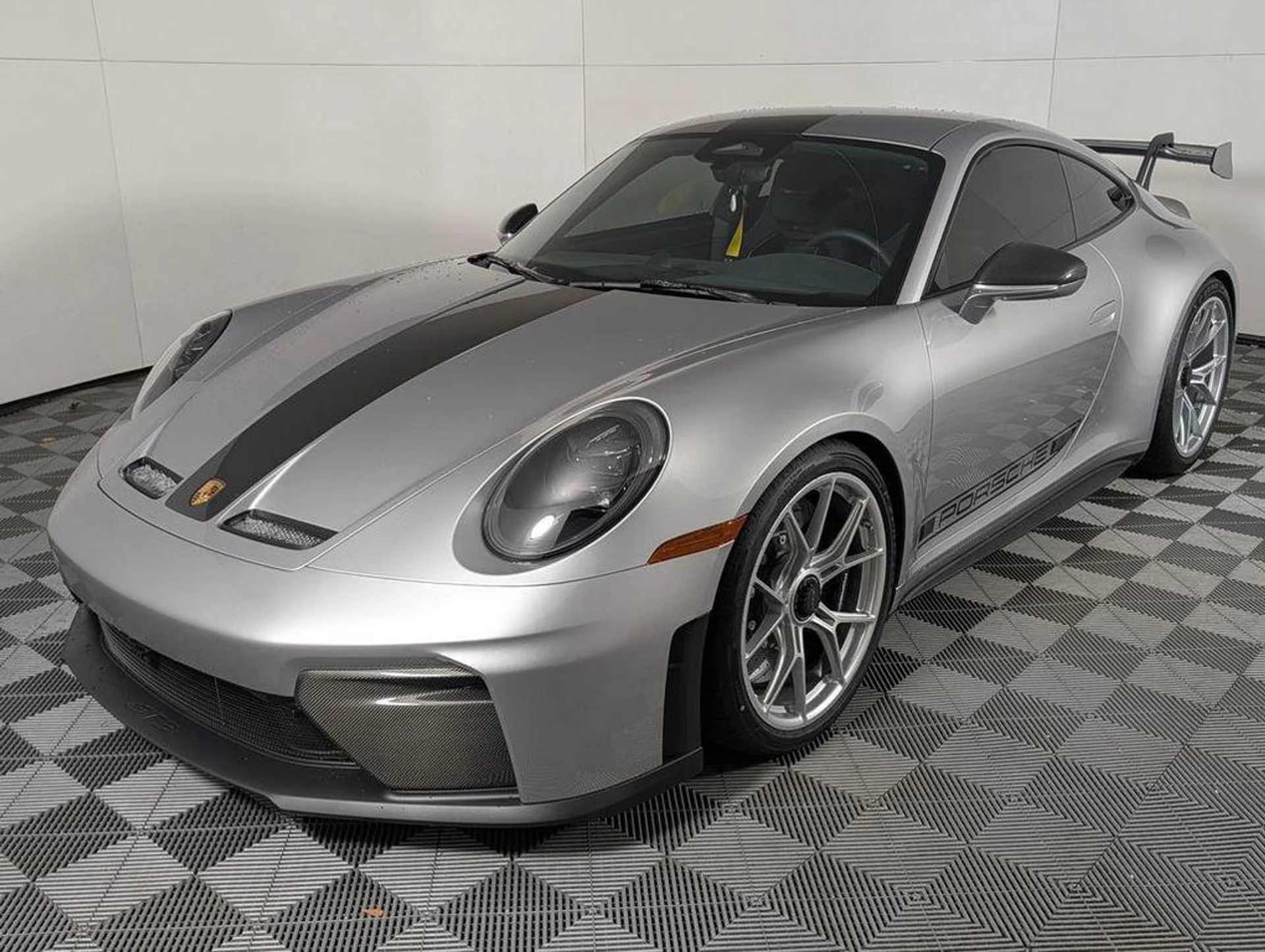 mph000_255147880_Y_Ot_Vj3_HX_Mo_Eug954e7lc9_Bd_SY_8_c4459eac59