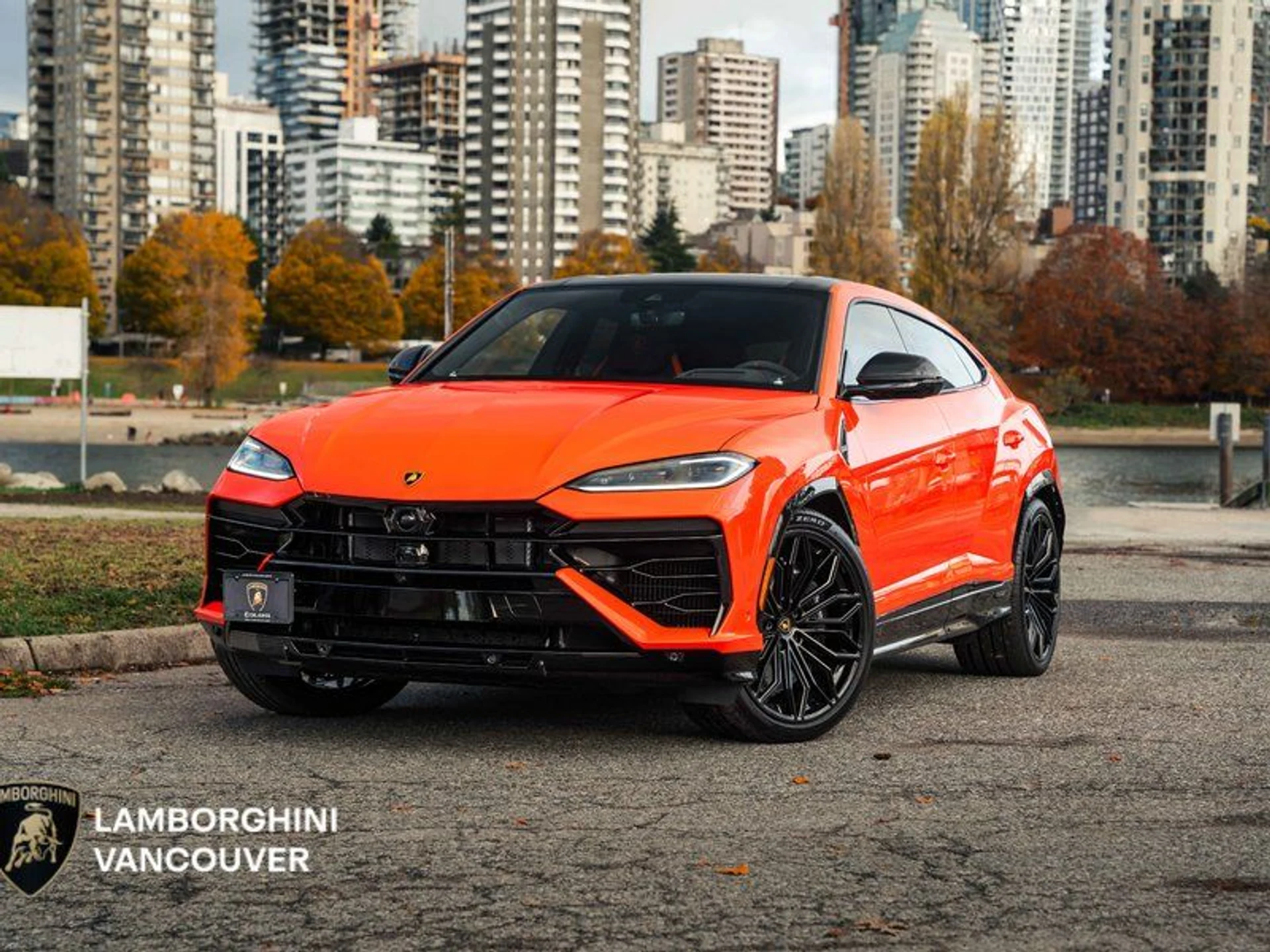 mph000_2573864650_38620862_02345_2025_lamborghini_urus_001_38f7fd502b