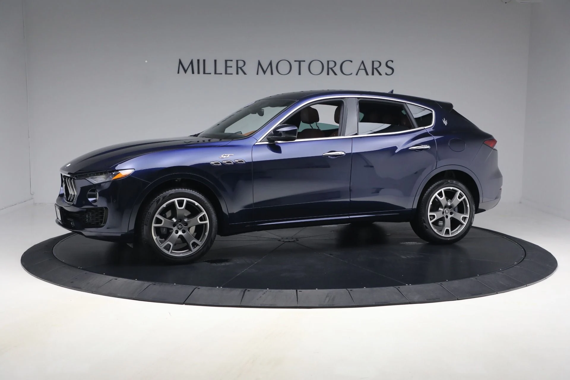 mph000_2576358436_Used_2023_Maserati_Levante_GT_1772816044_45bcb33eb2