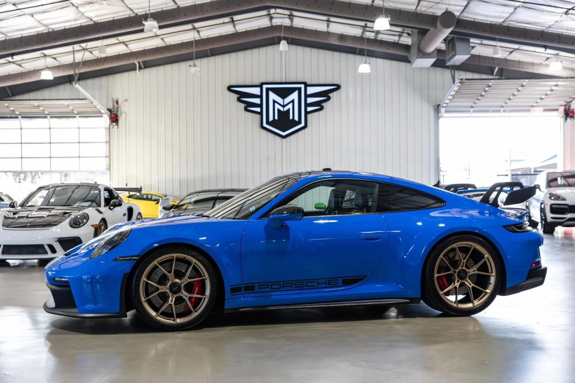 mph000_2577169548_l_Q_5586a67cf6