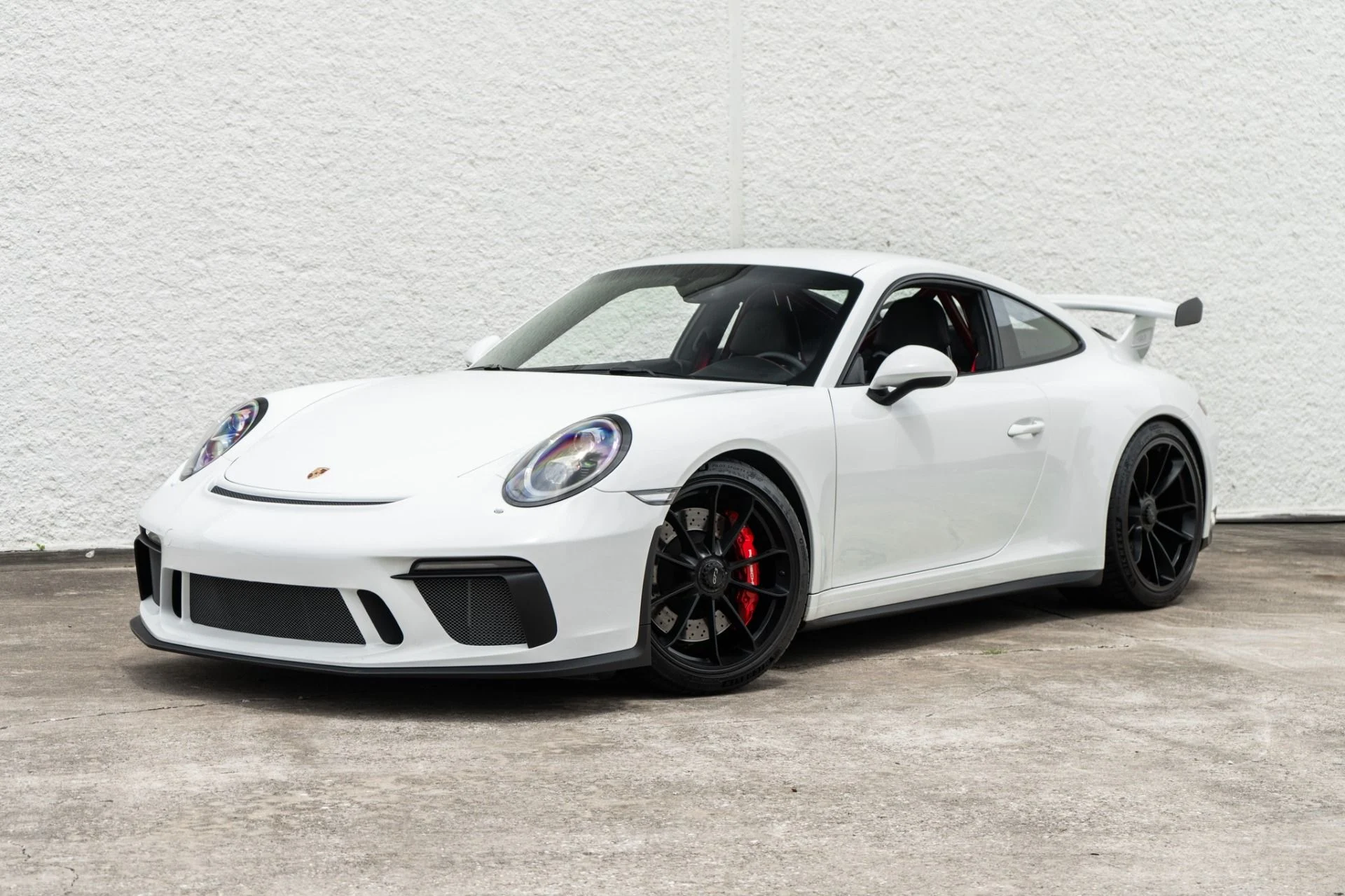 mph000_2579678228_Used_2018_Porsche_911_GT_3_1780955665_1c1feae38f