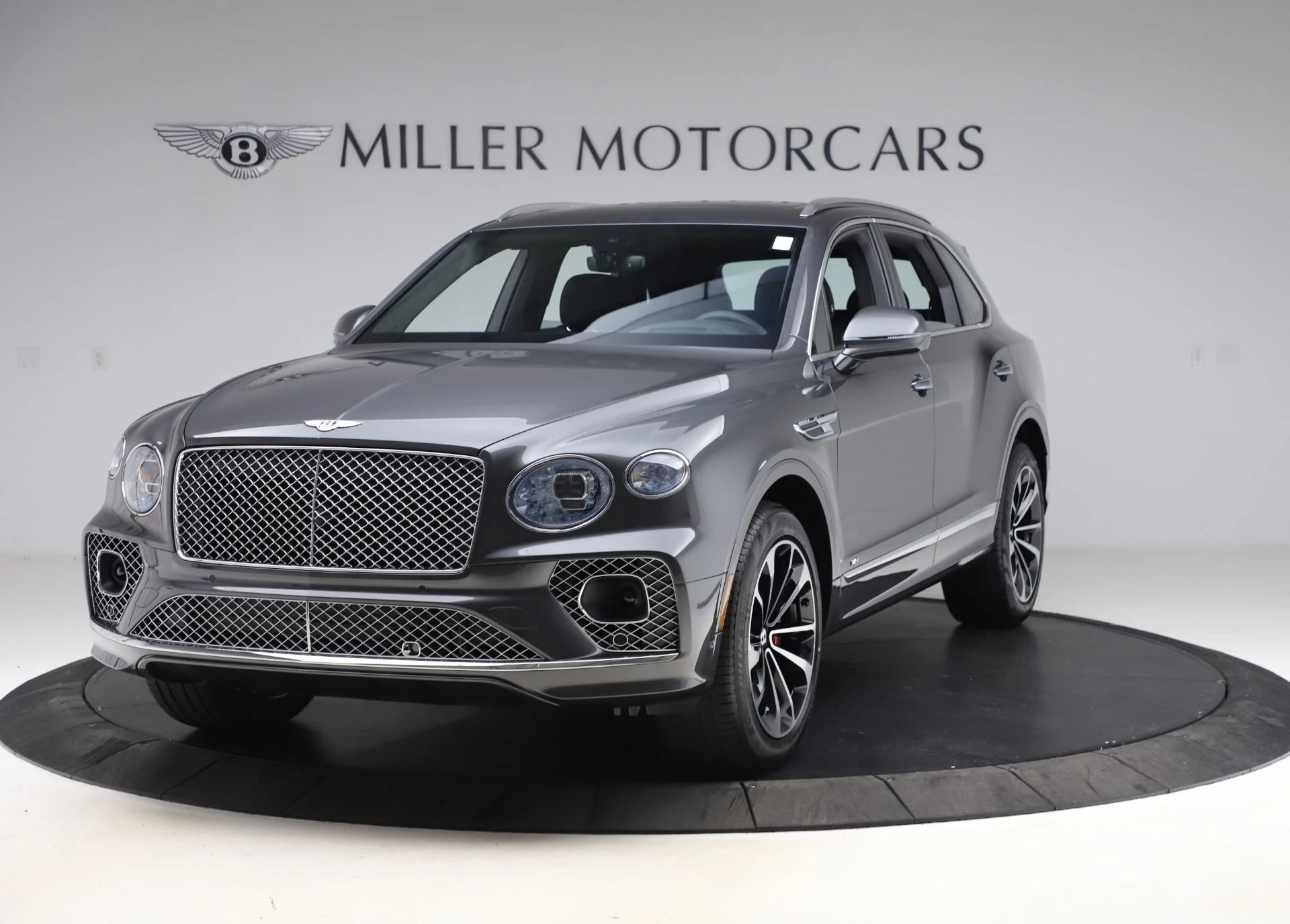 mph000_2581003532_Used_2021_Bentley_Bentayga_V8_1610148175_4dd3eef8a6