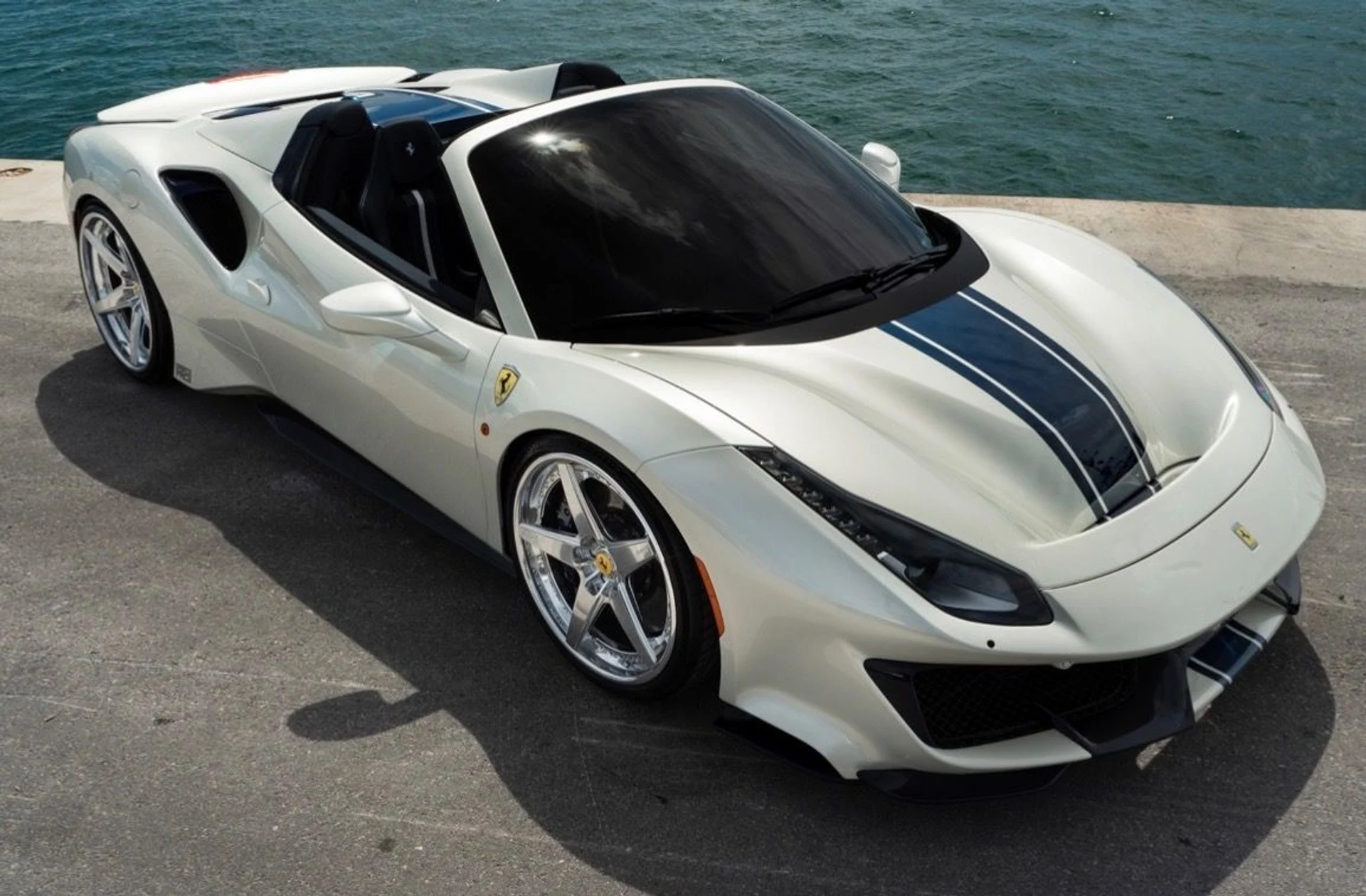 mph000_2582129315_13288_main_l_fb6e3871e2