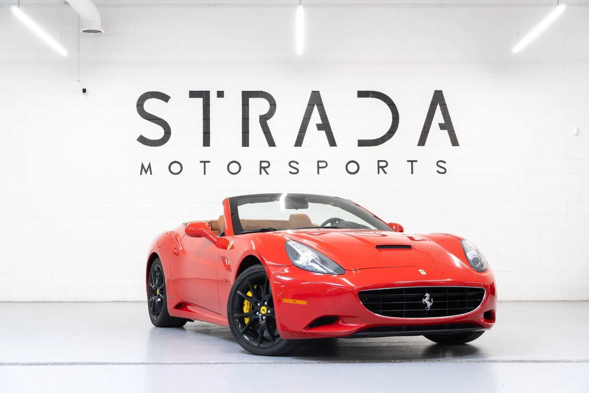 mph000_2598647383_Used_2012_Ferrari_California_1757704542_bc9b46c6ee