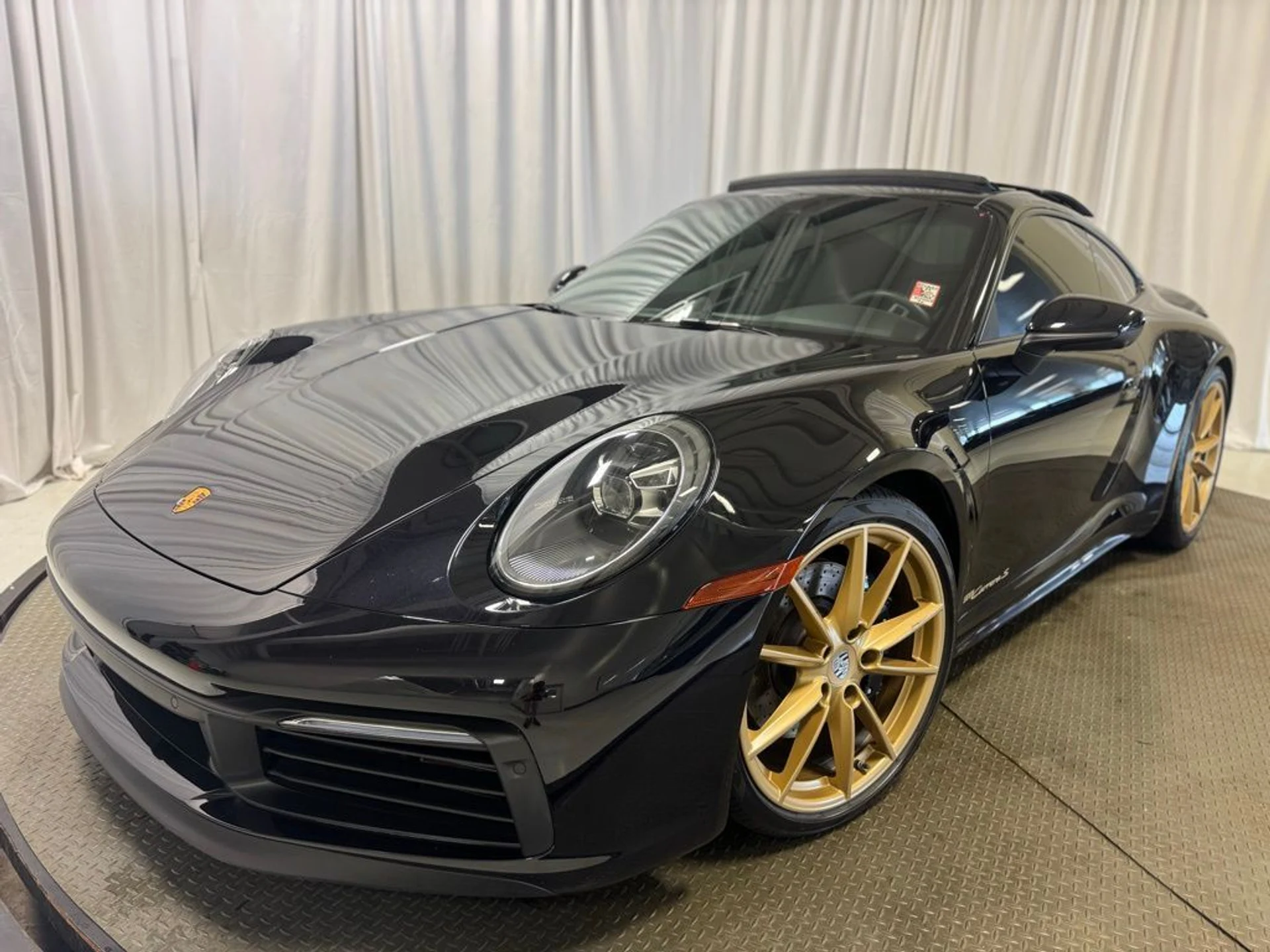 mph000_2598779598_1c701f5cee7f635167bdf27fe80217ccx_a2ecbd67cb