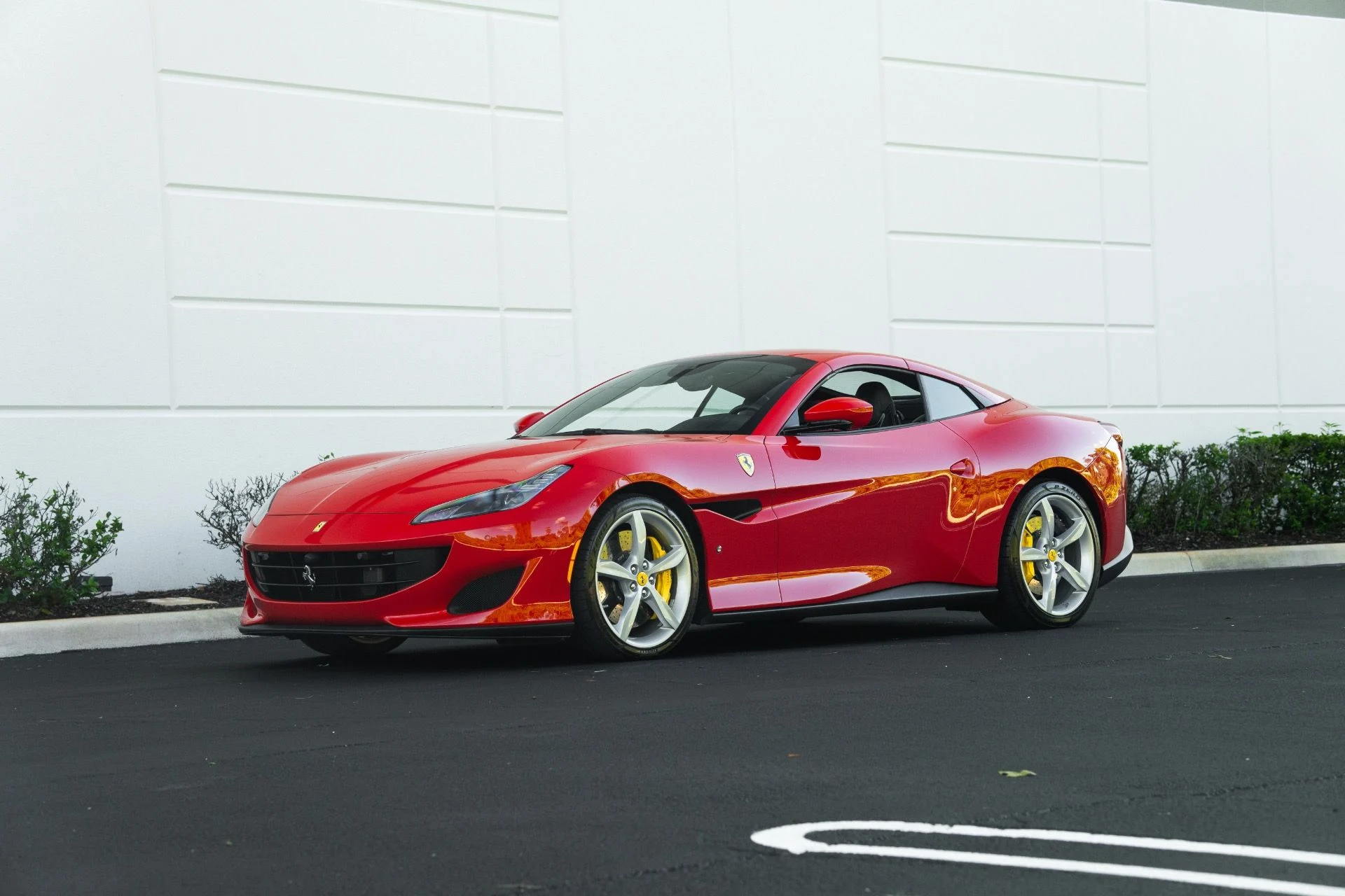 mph000_2602497818_Used_2020_Ferrari_Portofino_1760457229_e56fe32891