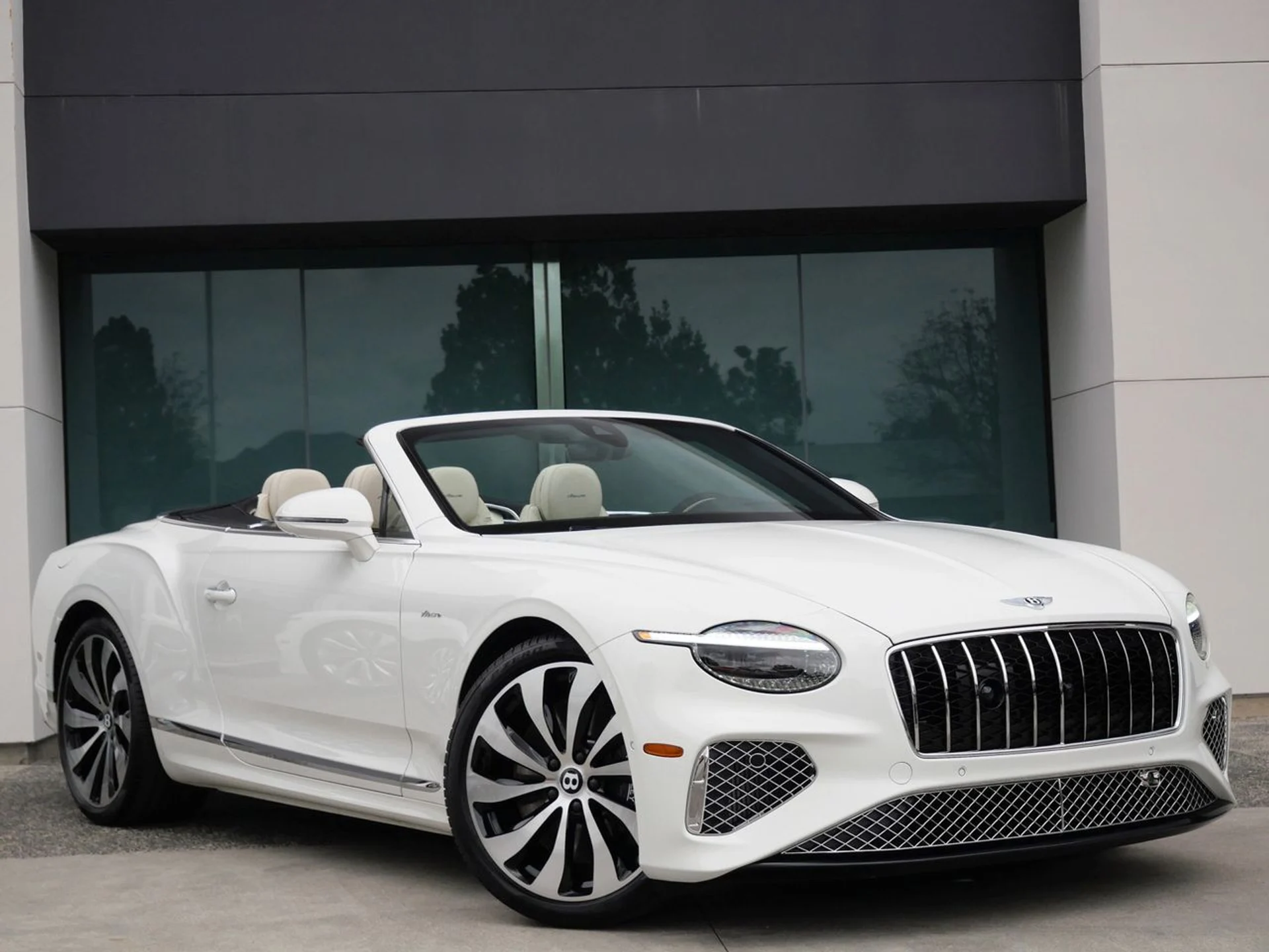 mph000_2636322814_5f5925a31cbae4185dd72156de03b8aex_530e21a180