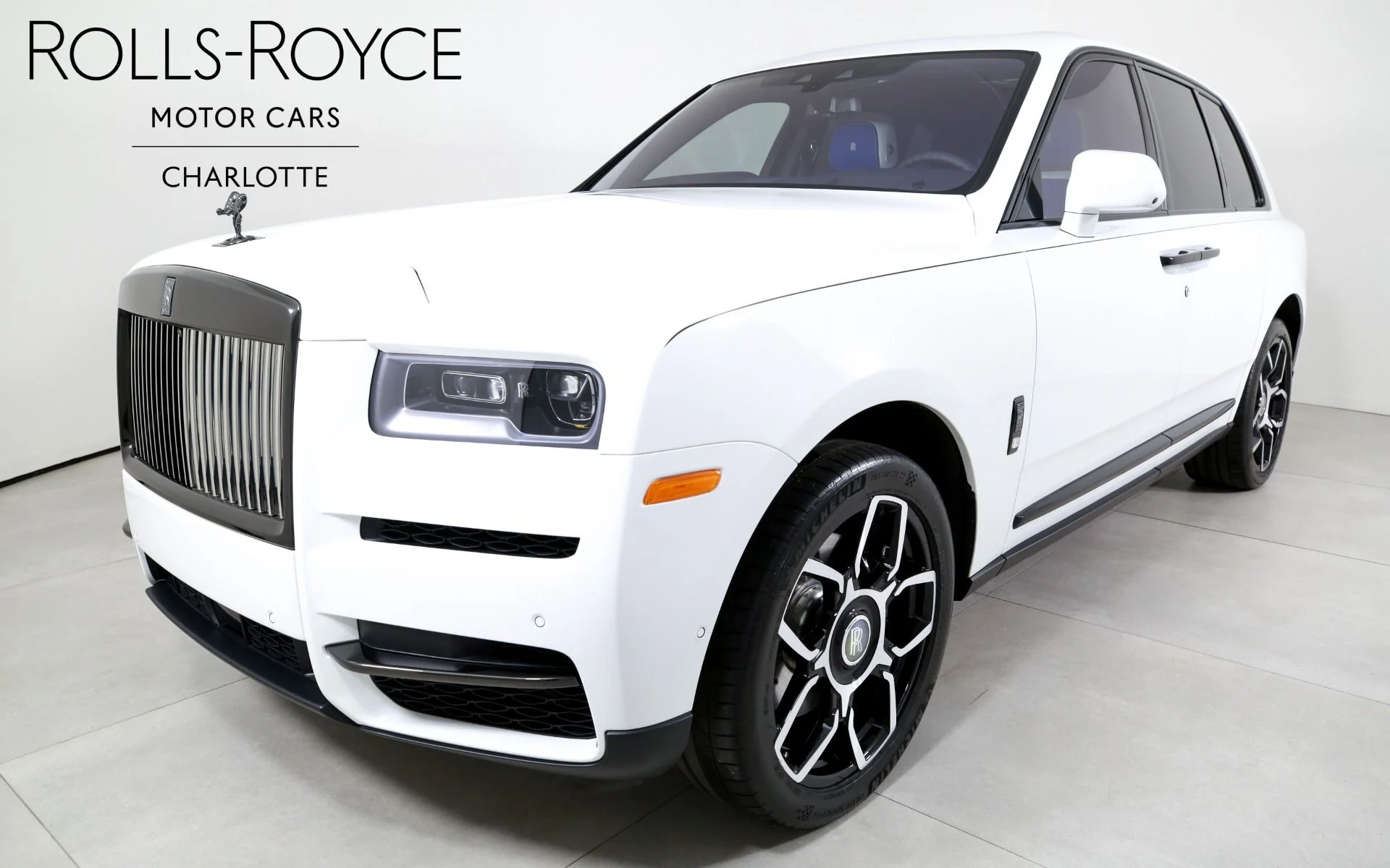 mph000_2658377767_Used_2023_Rolls_Royce_Black_Badge_Cullinan_1769449980_0383d71ece