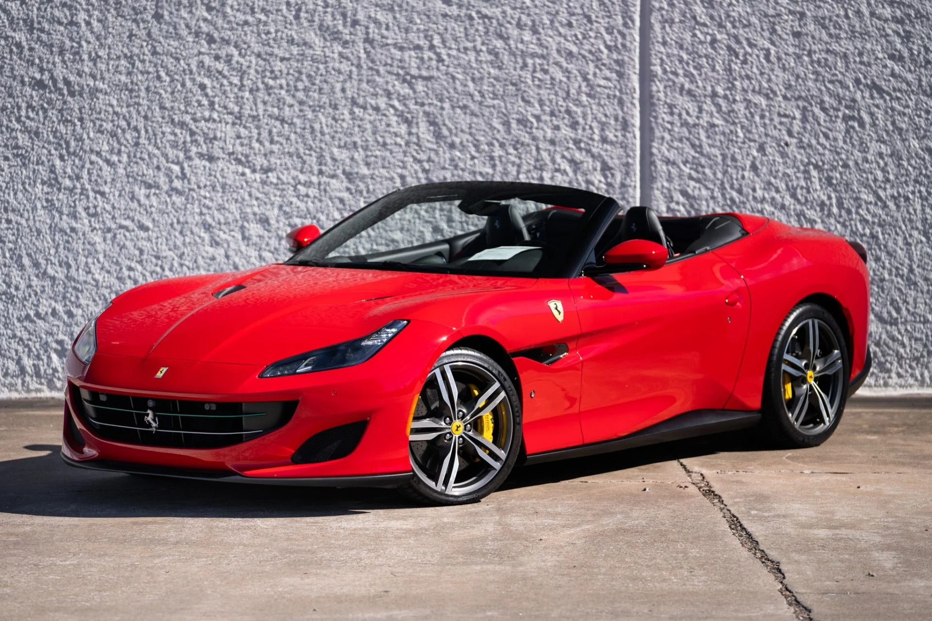 mph000_2662631986_Used_2019_Ferrari_Portofino_1768420452_797d4a227a