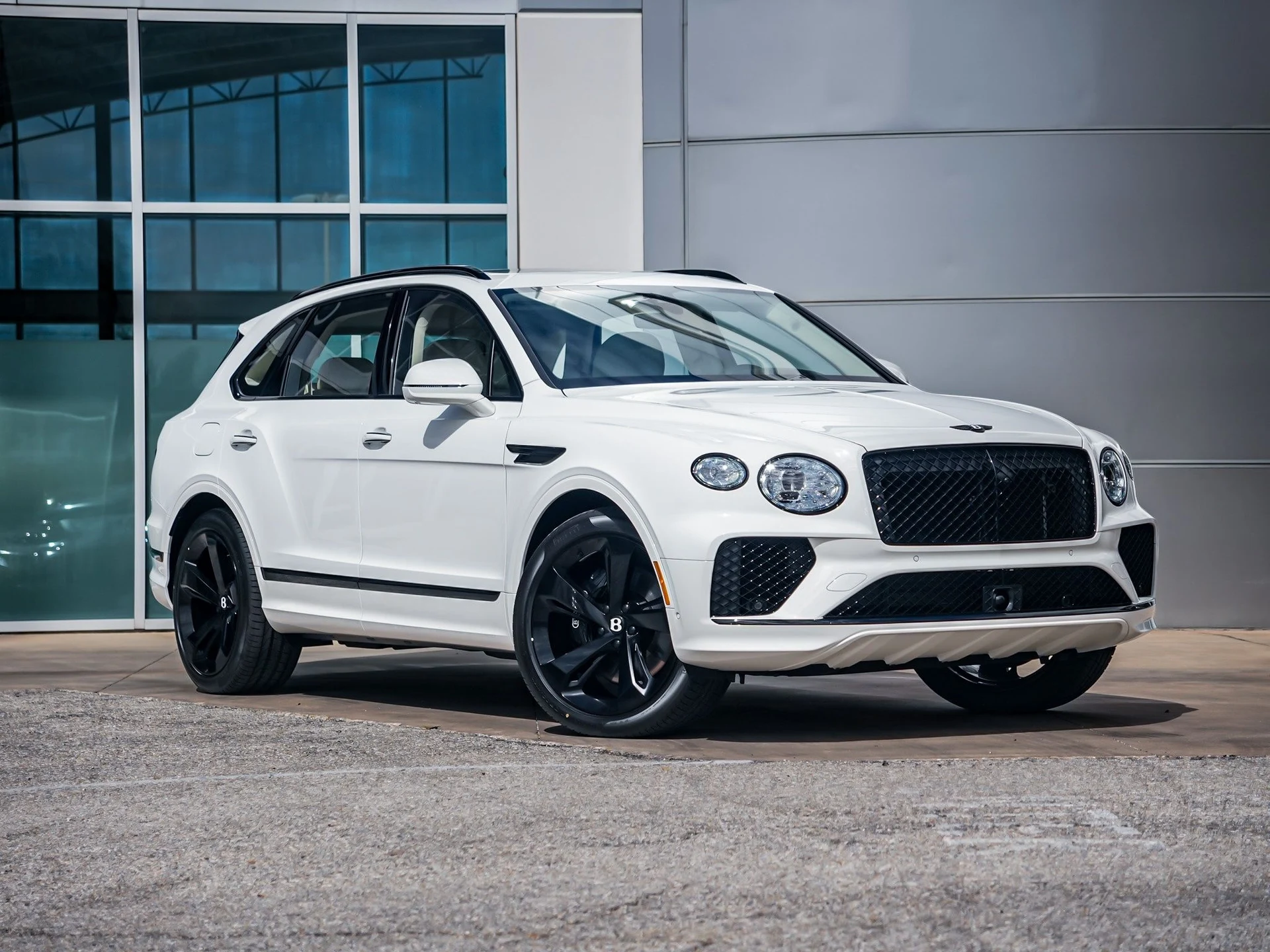 mph000_266389291_Hi_Tech_Luxury_Imports_LLC_SJAAT_2_ZV_8_TC_034150_image_0_777046e3a0