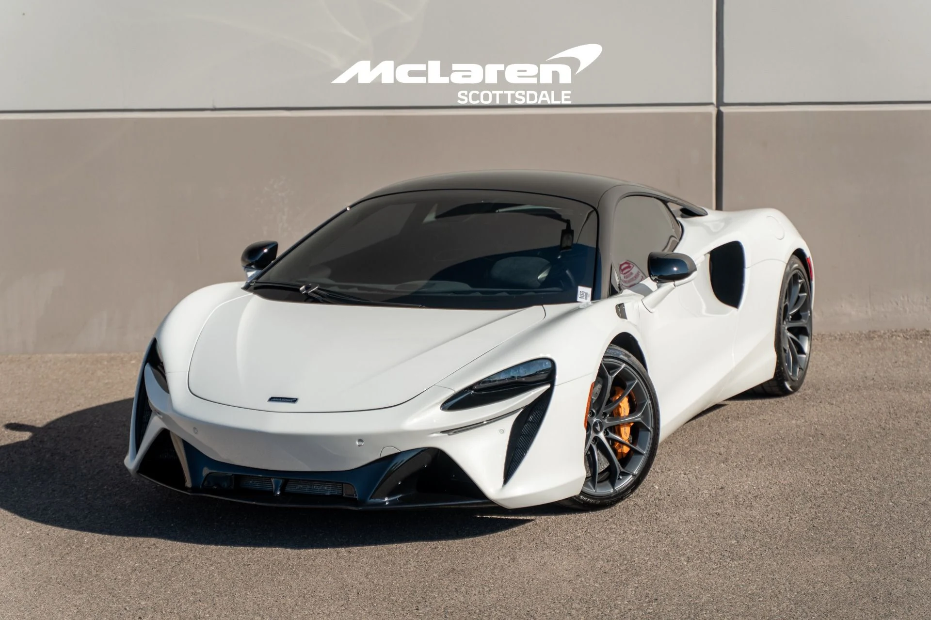 mph000_2671164403_Used_2023_MCLAREN_ARTURA_1758922715_9a906550b4