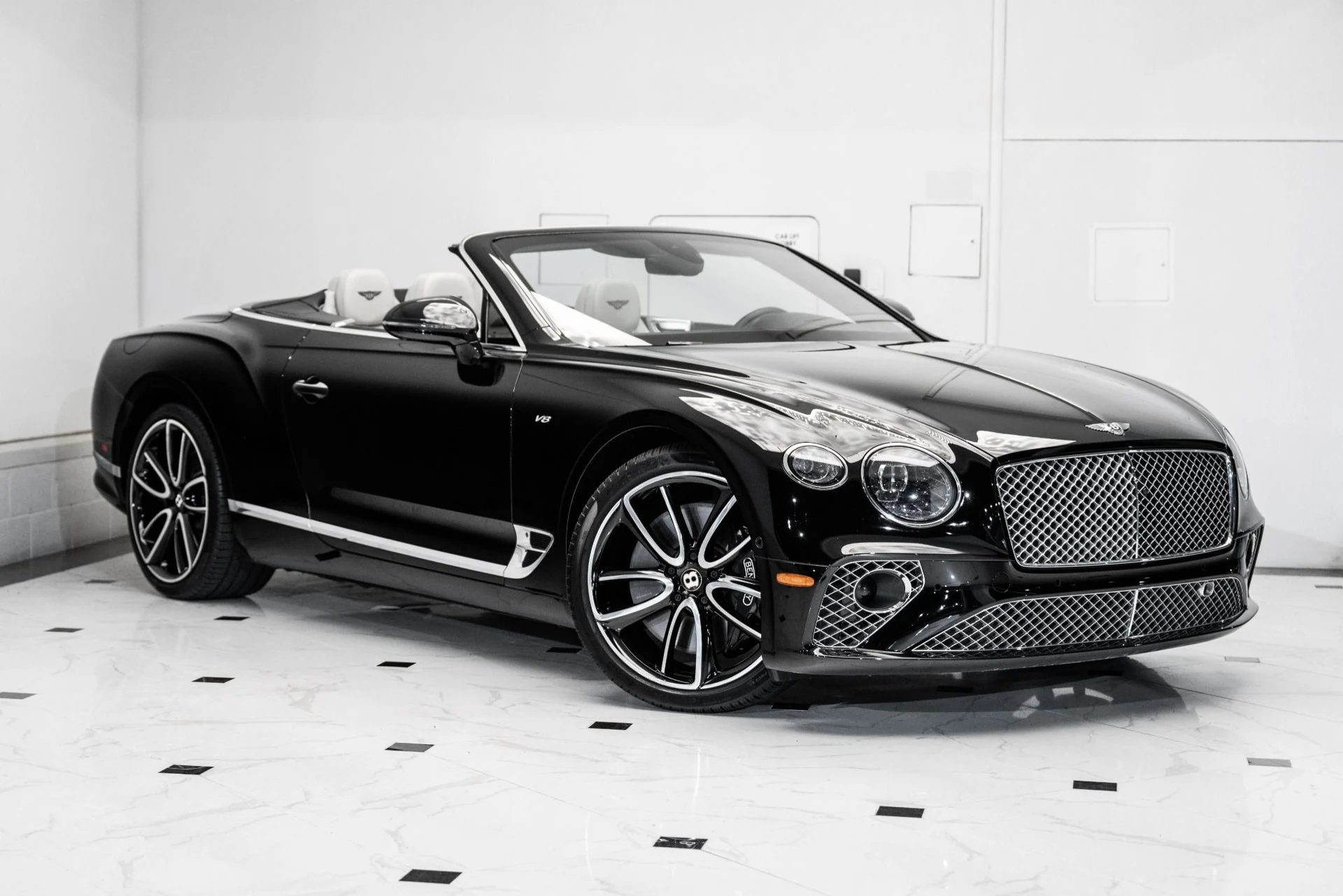 mph000_2677163770_Used_2020_Bentley_Continental_GTC_V8_1739205843_2372c0f479