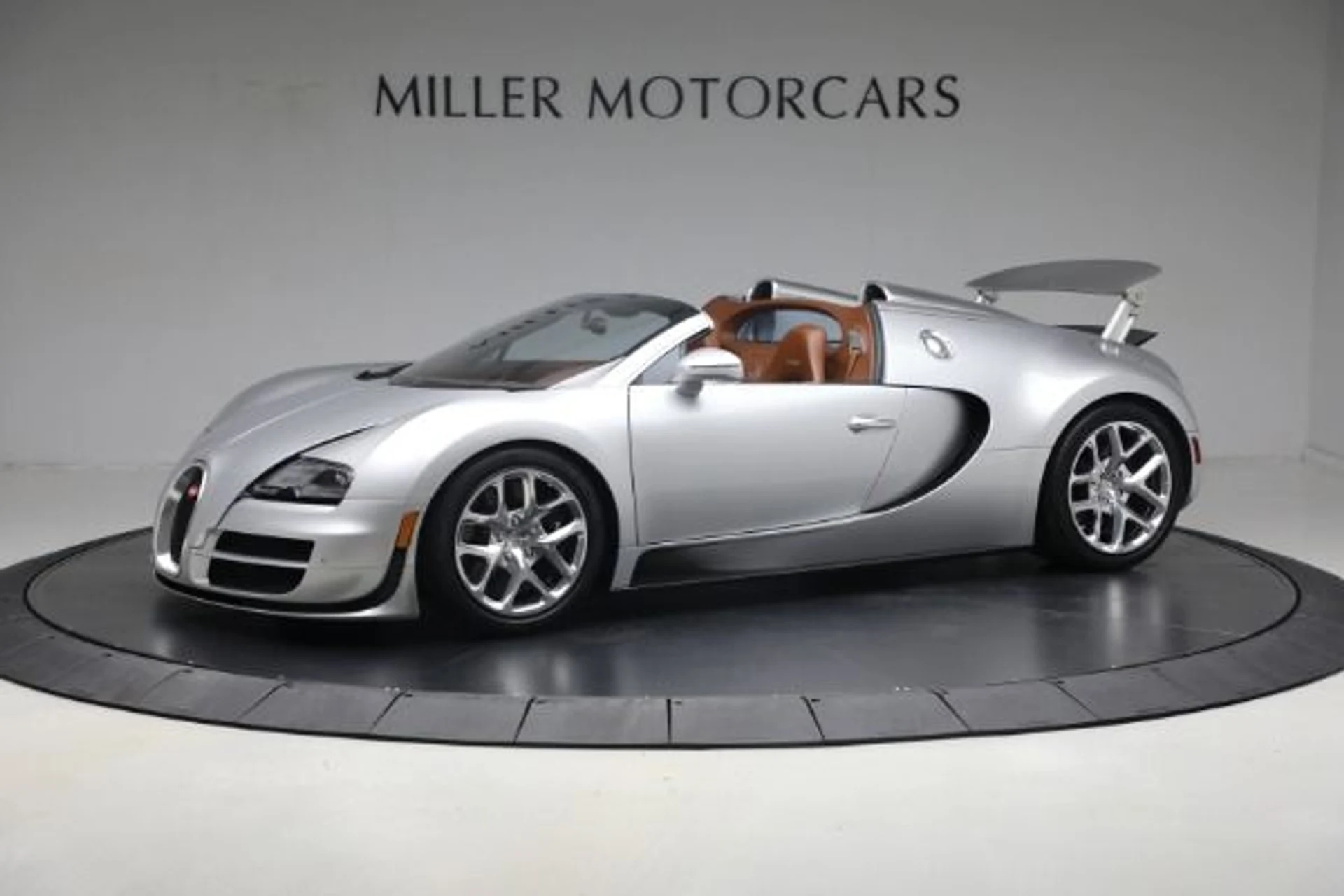 mph000_2678013507_Used_2015_Bugatti_Veyron_164_Grand_Sport_Vitesse_4a744ac0b0