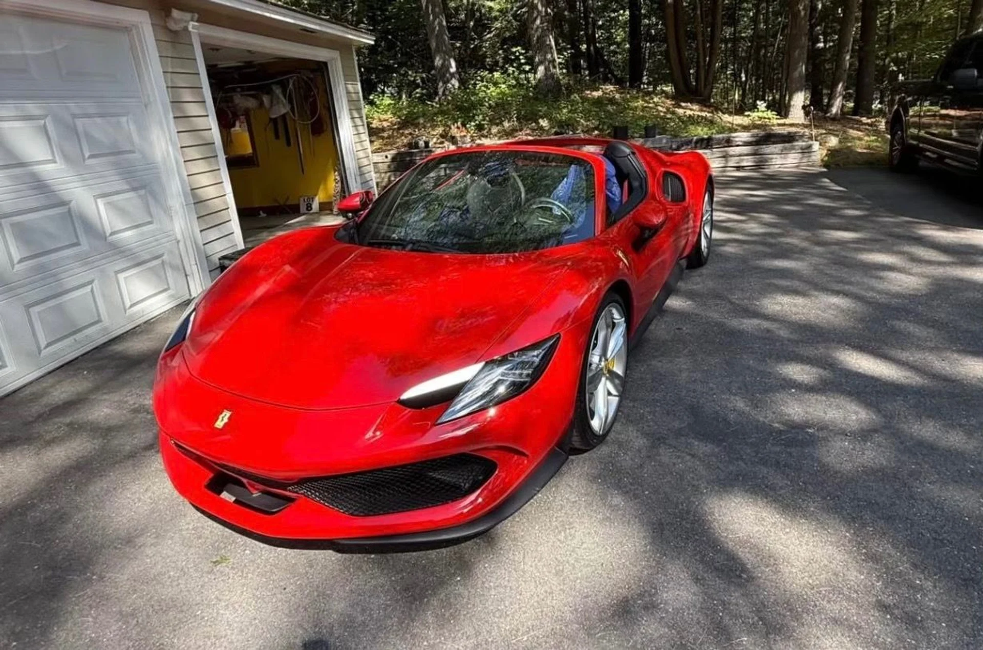 mph000_2684081837_Used_2025_Ferrari_296_GTS_1754407322_bc49a30459