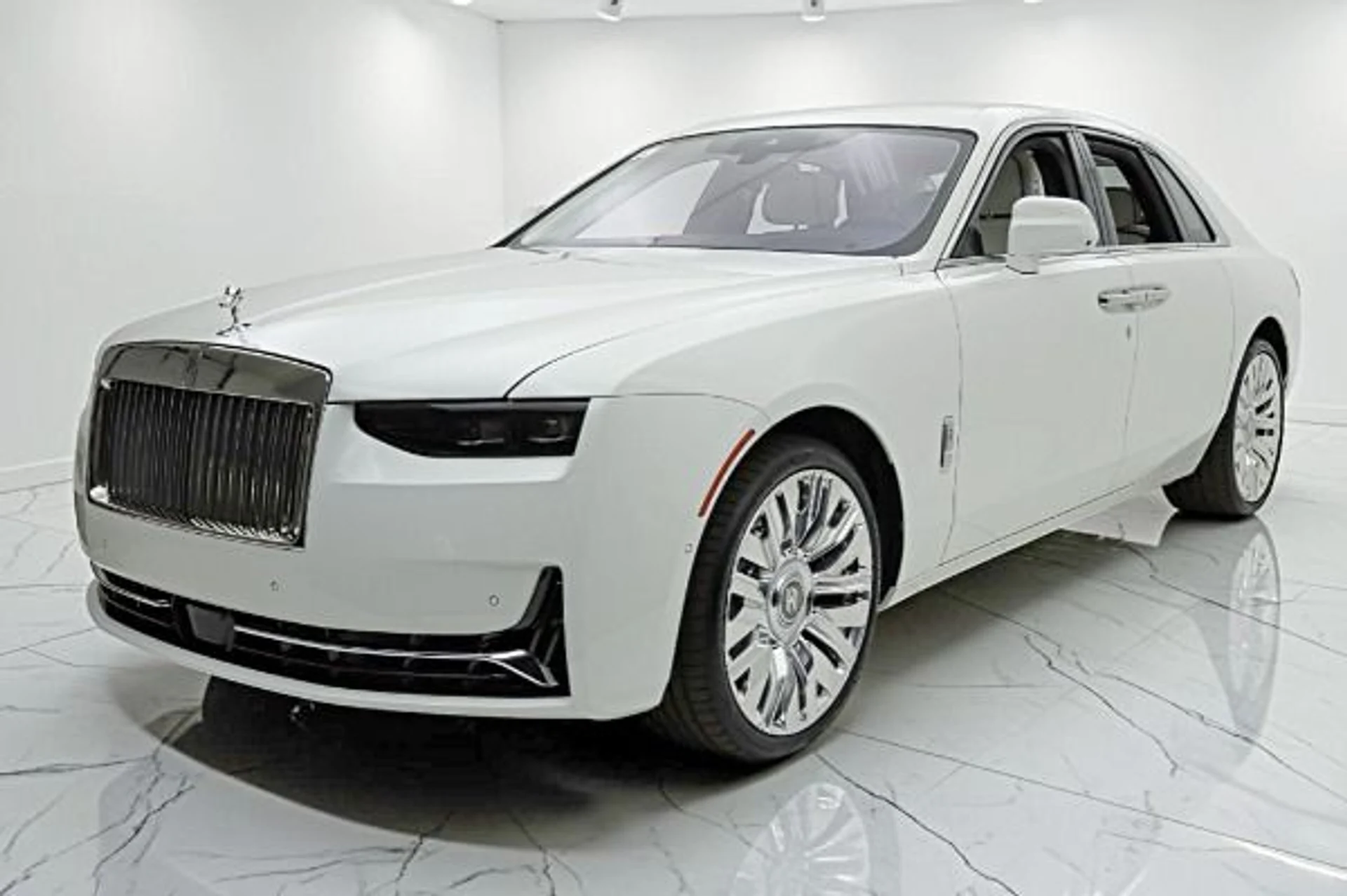 mph000_2684518859_New_2027_Rolls_Royce_Ghost_3fb7043e8c
