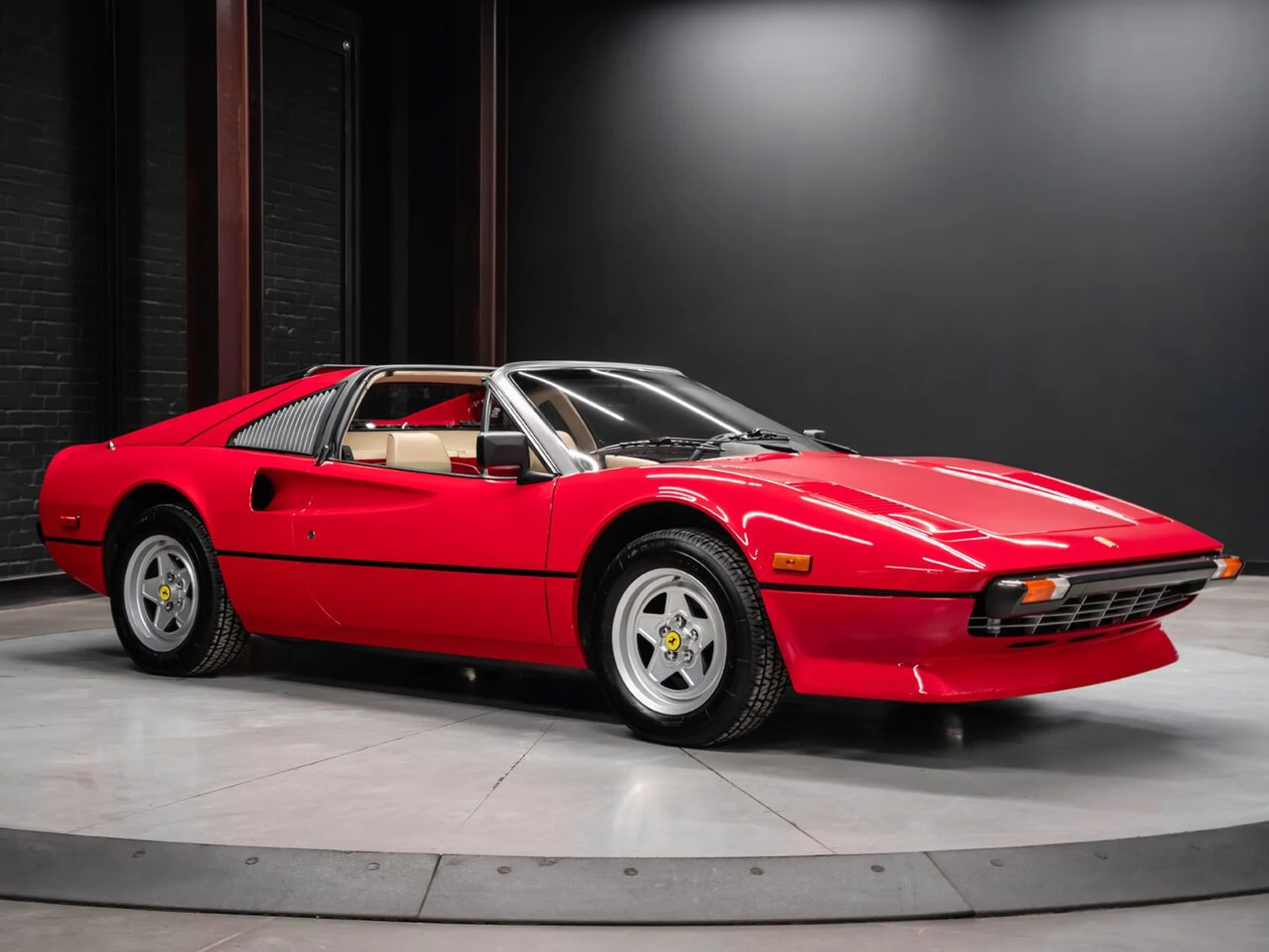 mph000_2698921453_ferrari_308_gtsi_1982_052430149f