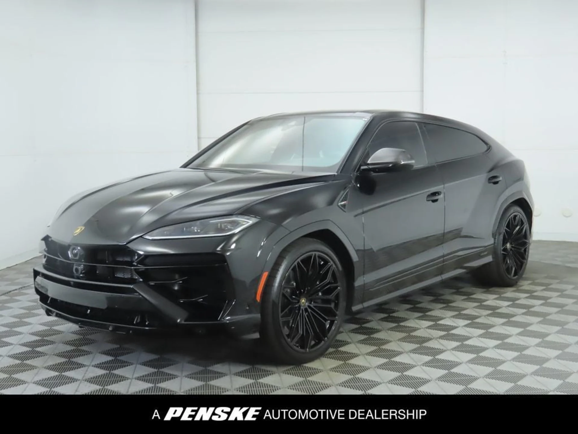 mph000_2743129475_used_2025_lamborghini_urus_seawd_8119_22939626_1_1024_ceeaf880f4