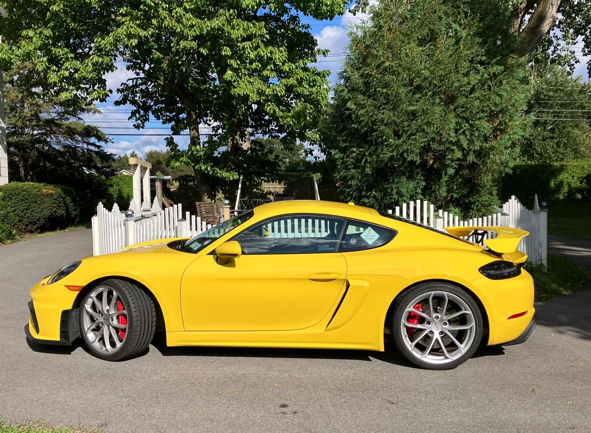 mph000_2771390961_Used_2022_Porsche_718_Cayman_GT_4_1759429556_8e6f792900