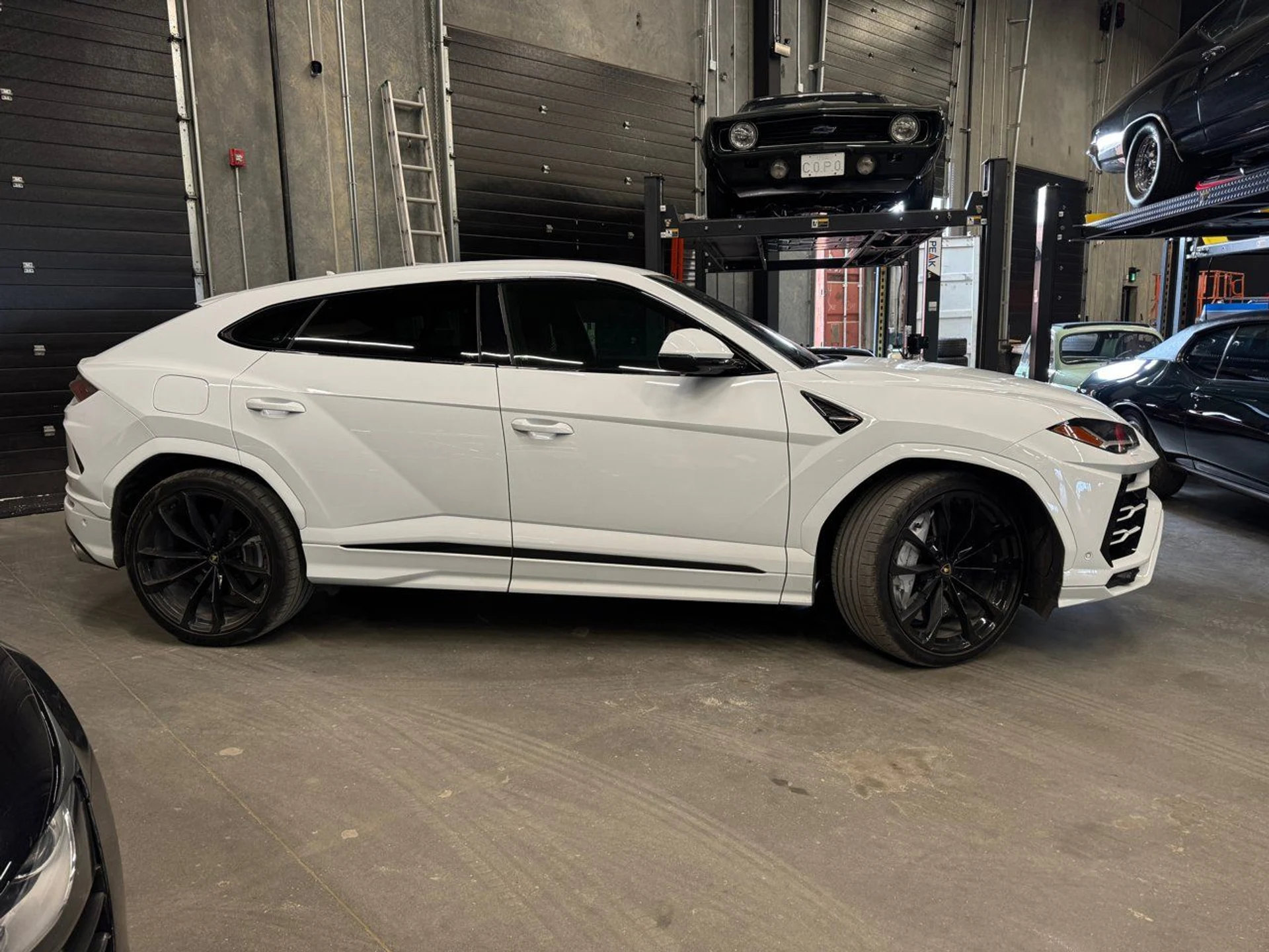 mph000_2781075493_lamborghini_urus_2021_49d22eee63