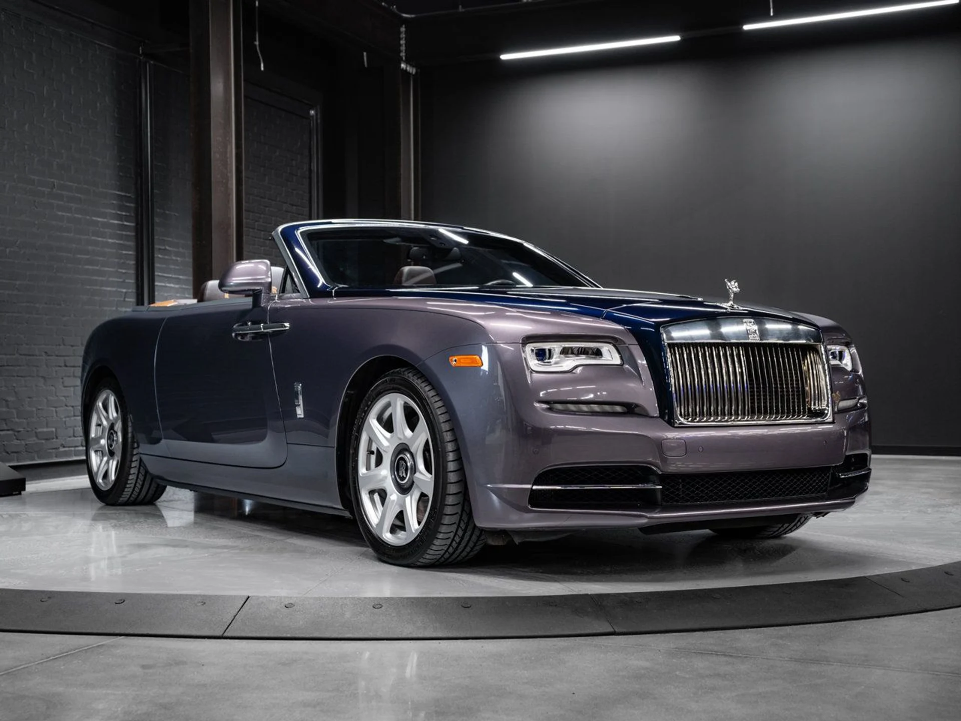 mph000_2782505553_rolls_royce_dawn_2016_0b68871629