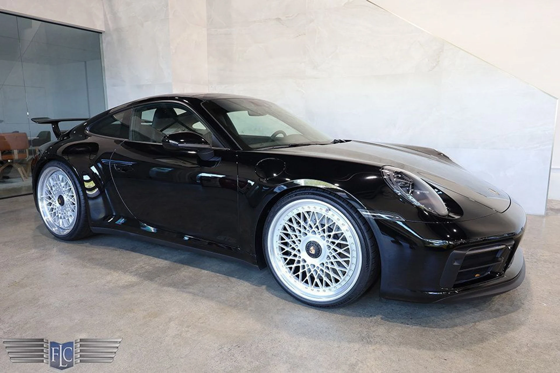 mph000_2788042092_used_2024_porsche_911_carreragtscoupemanual_9689_22931180_1_1024_45658ce7fb