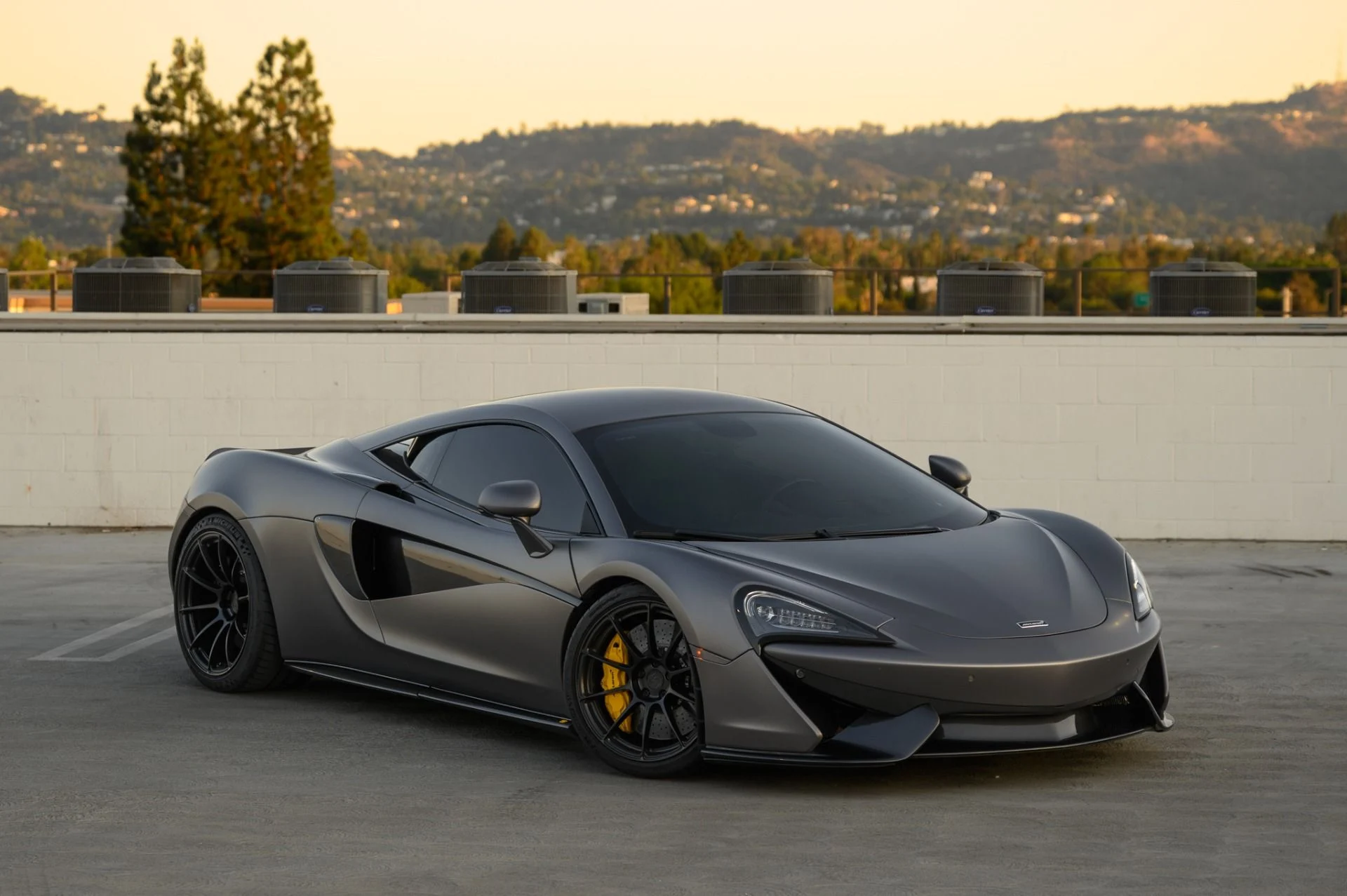 mph000_2796897360_Used_2019_Mc_Laren_570_S_1765498600_8d612898f0