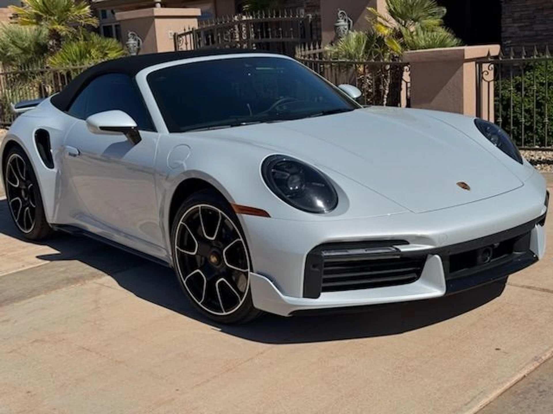 mph000_2808773540_Used_2023_Porsche_911_Turbo_S_1759521146_76759540ce