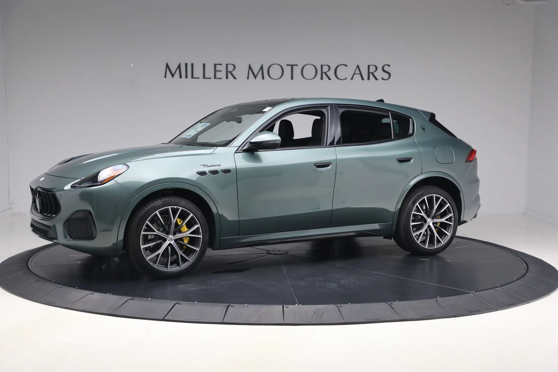 mph000_2810127391_New_2026_Maserati_Grecale_Modena_1773935518_06f02a0a73
