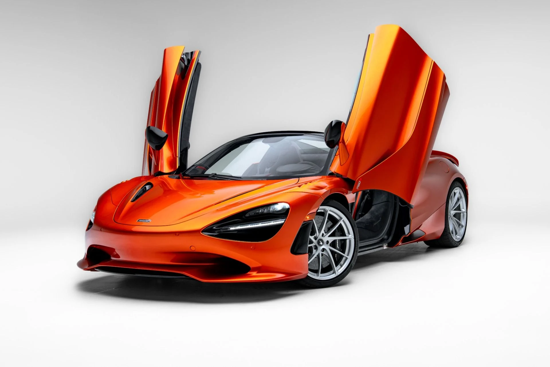 mph000_2816388011_Used_2024_Mc_Laren_750_S_Spider_1776888165_433acacb6b