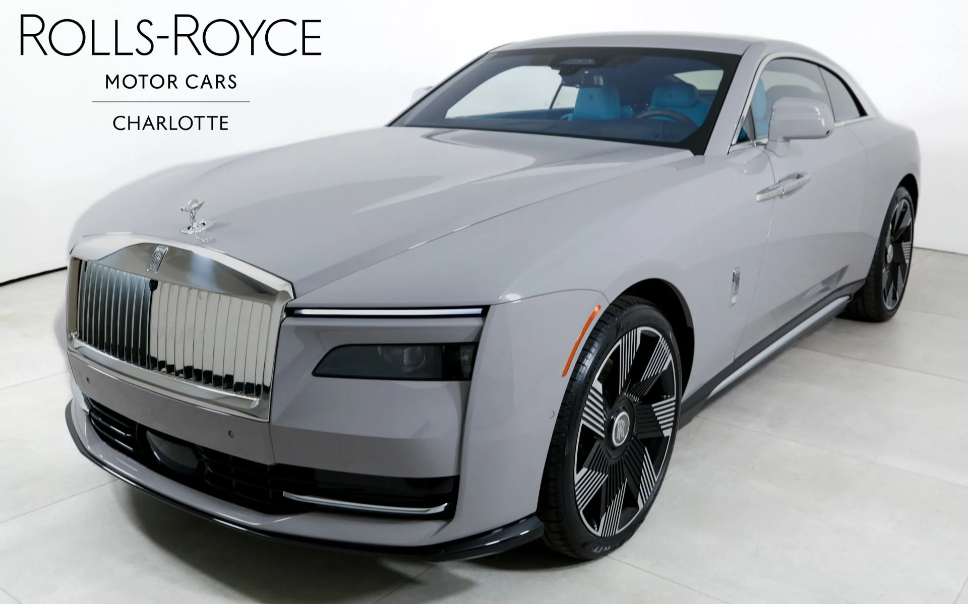 mph000_2850870379_Used_2025_Rolls_Royce_Spectre_1734039805_60841fa588