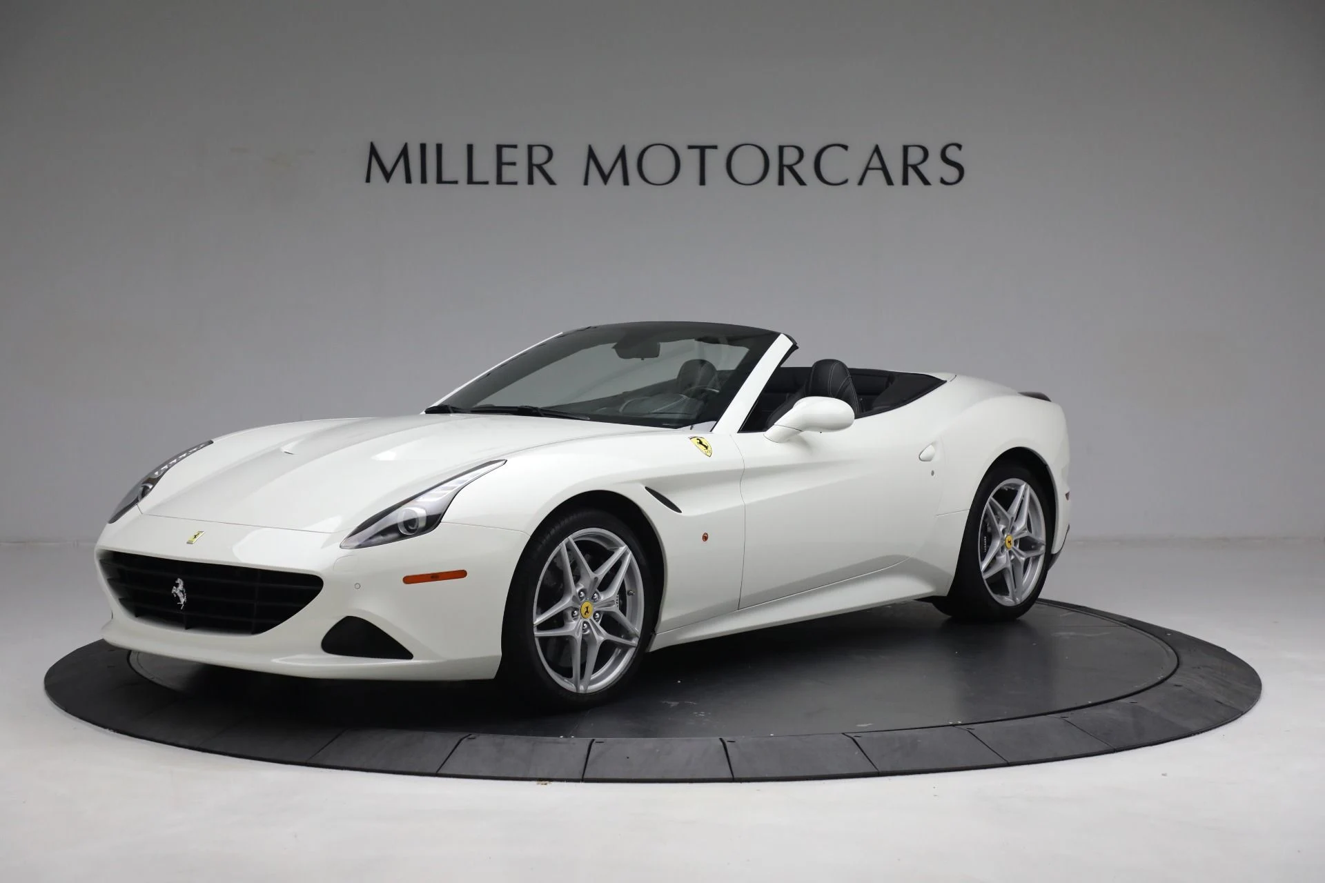 mph000_2854134219_Used_2017_Ferrari_California_T_e98c2adf00