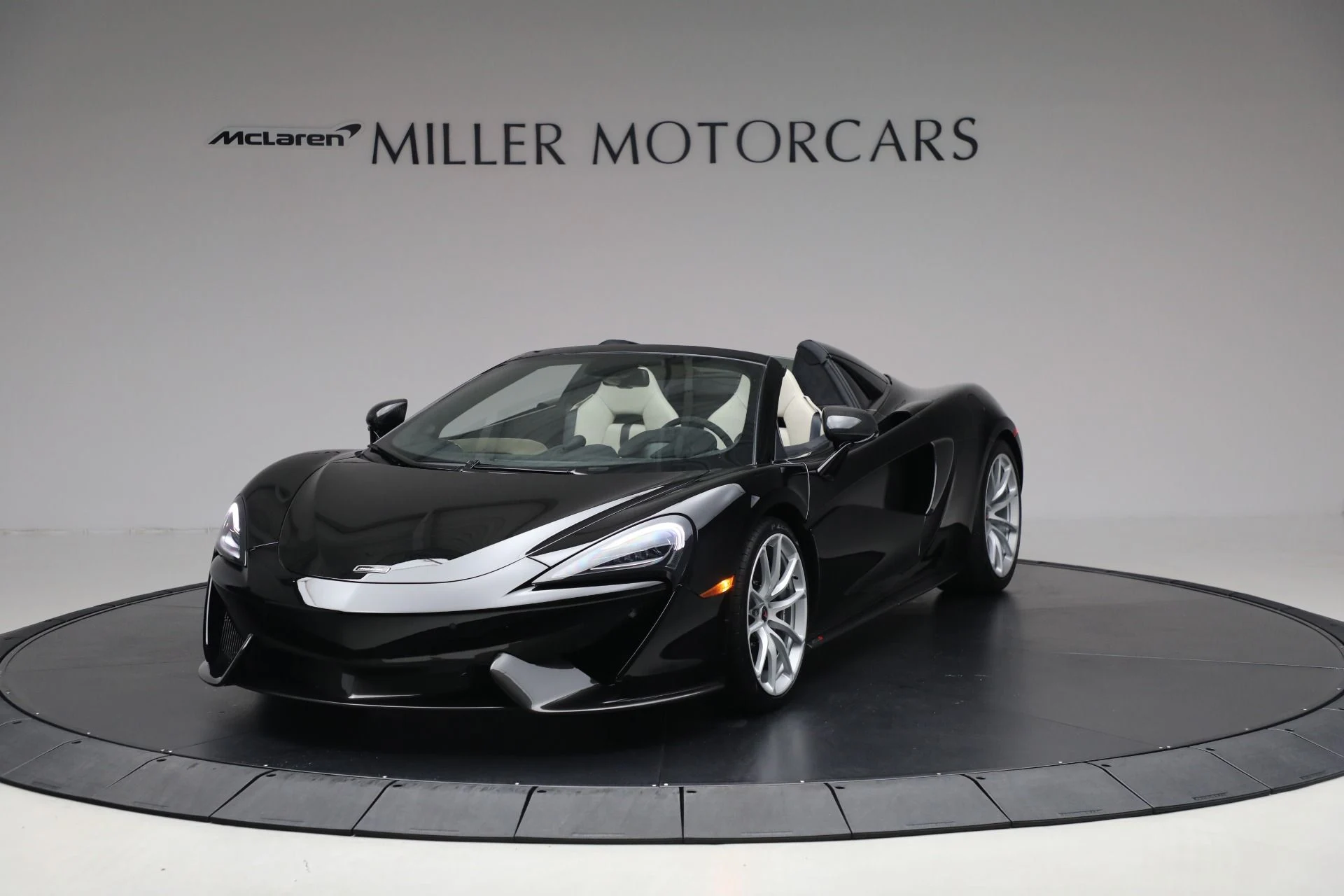 mph000_2890612237_Used_2018_Mc_Laren_570_S_Spider_a4f2cb23e1