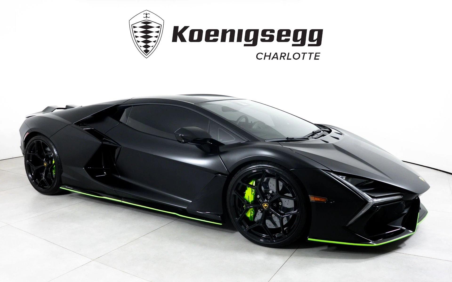 mph000_2906941138_Used_2024_Lamborghini_Revuelto_1783439932_50a76a5947