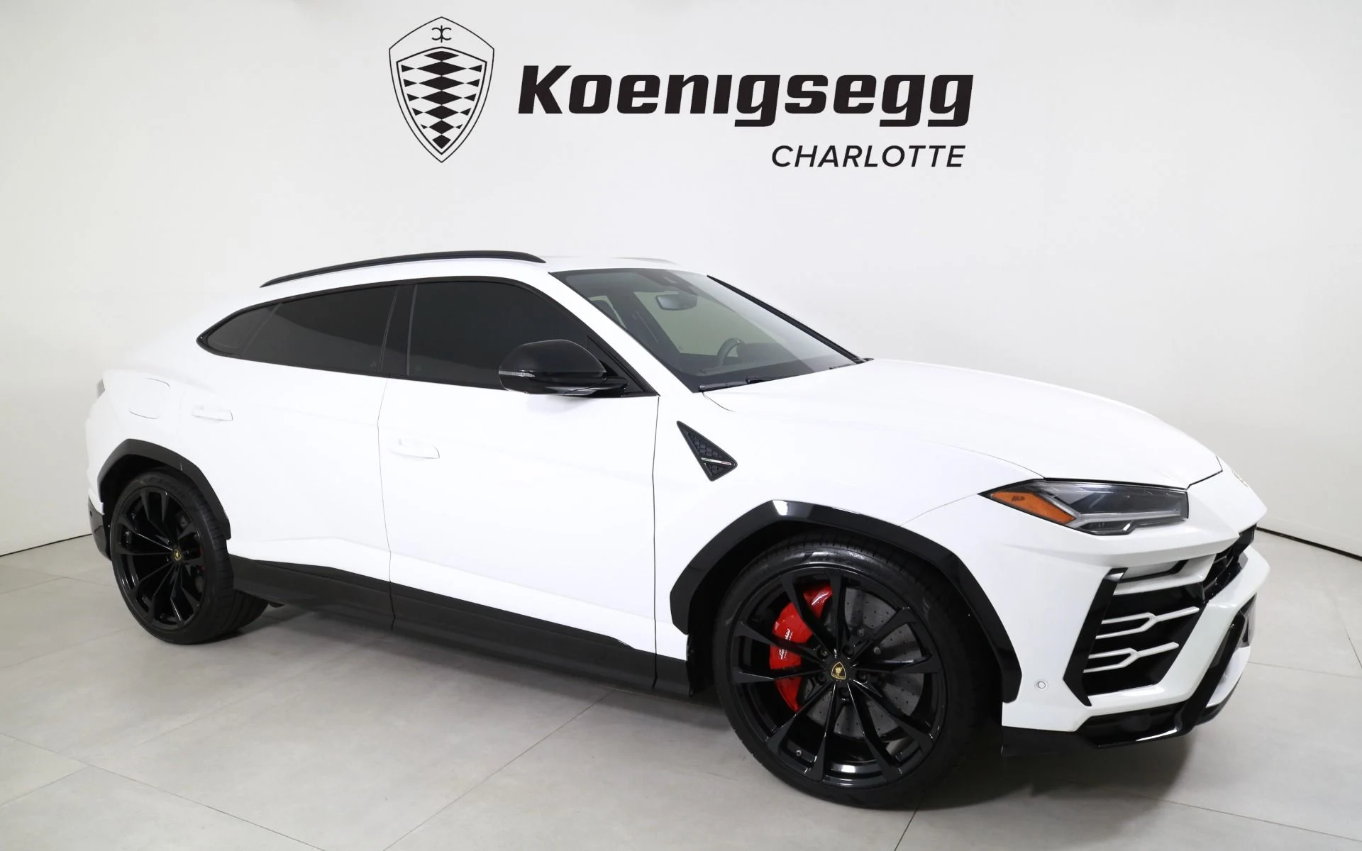 mph000_2911025345_Used_2019_Lamborghini_Urus_1760976015_0ab9819a28