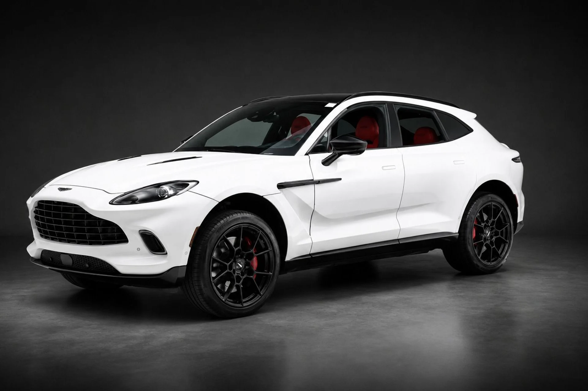 mph000_2916452467_Used_2021_Aston_Martin_DBX_210_K_MSRP_Lunar_White_Over_Spicy_Red_Over_33_K_In_Options_1788287083_511f9ff196