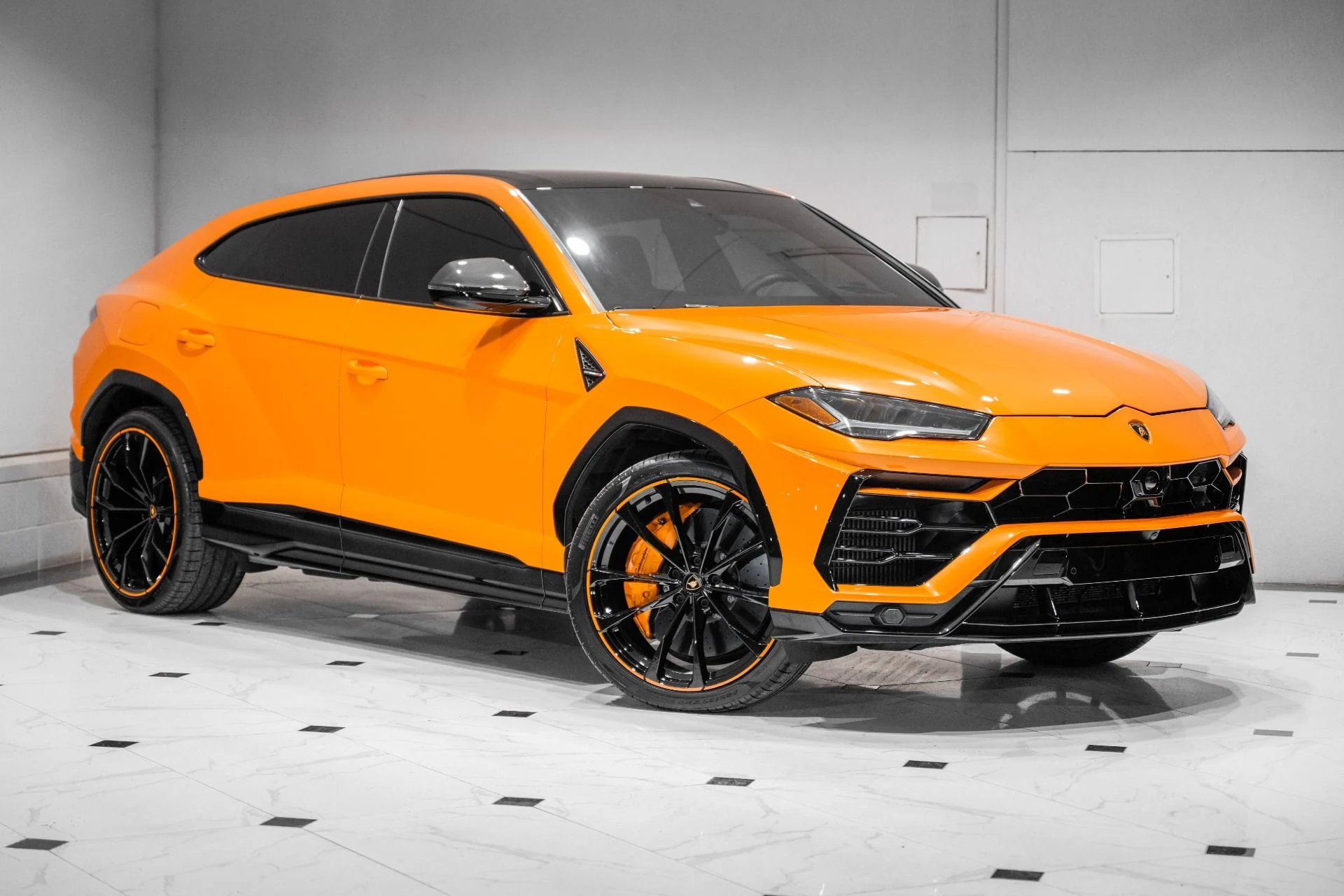 mph000_293439522_Used_2022_Lamborghini_Urus_Pearl_Capsule_1773409774_35b3cd6eca